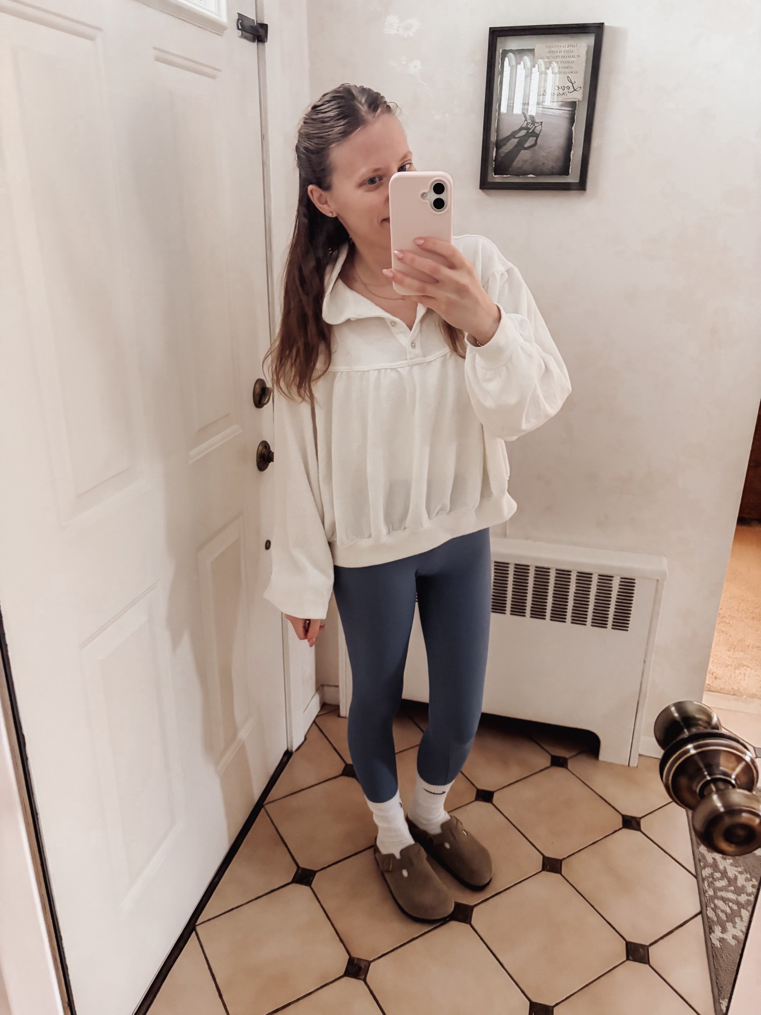 Love these leggings from Victoria Secret 🩵💭

#LTKootd #LTKPetite #LTKHome