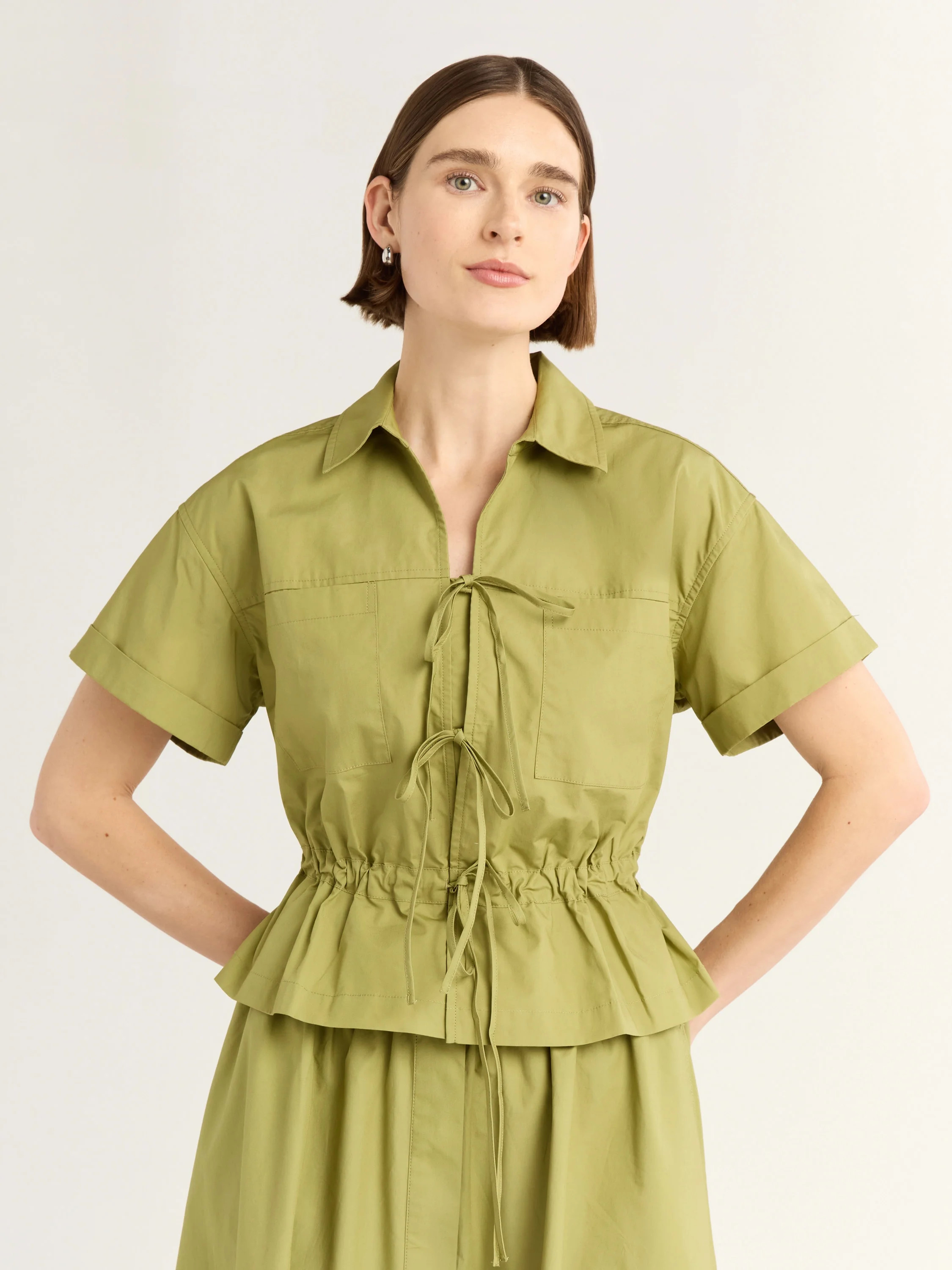 Free Assembly Women's and Women's Plus  Bow Front Cotton Utility Shirt with Short Sleeves, XS-4X | Walmart (US)