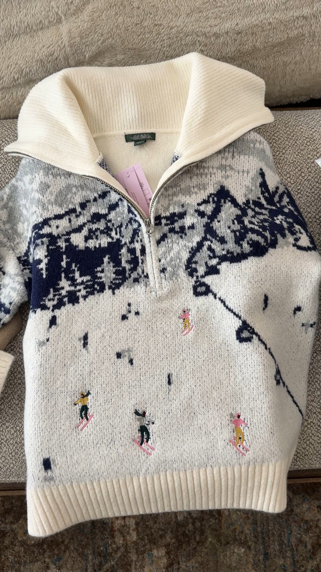 Sharing three new sweaters I picked up from Target and WOW… the quality is so good. 🤍 They’re super soft, look incredibly high-end, and feel like the perfect winter staples. We’re going skiing as a family for the holidays, and these are exactly the cozy layers I needed. Linking them because they’re still in stock — and you’ll love them too!


Target sweaters, winter fashion finds, cozy holiday outfits, soft knit sweaters, high-end look for less, skiing trip outfits, affordable winter style — these three sweaters are amazing quality, super soft, and perfect for our upcoming ski trip. Still in stock and so good!

#LTKHoliday