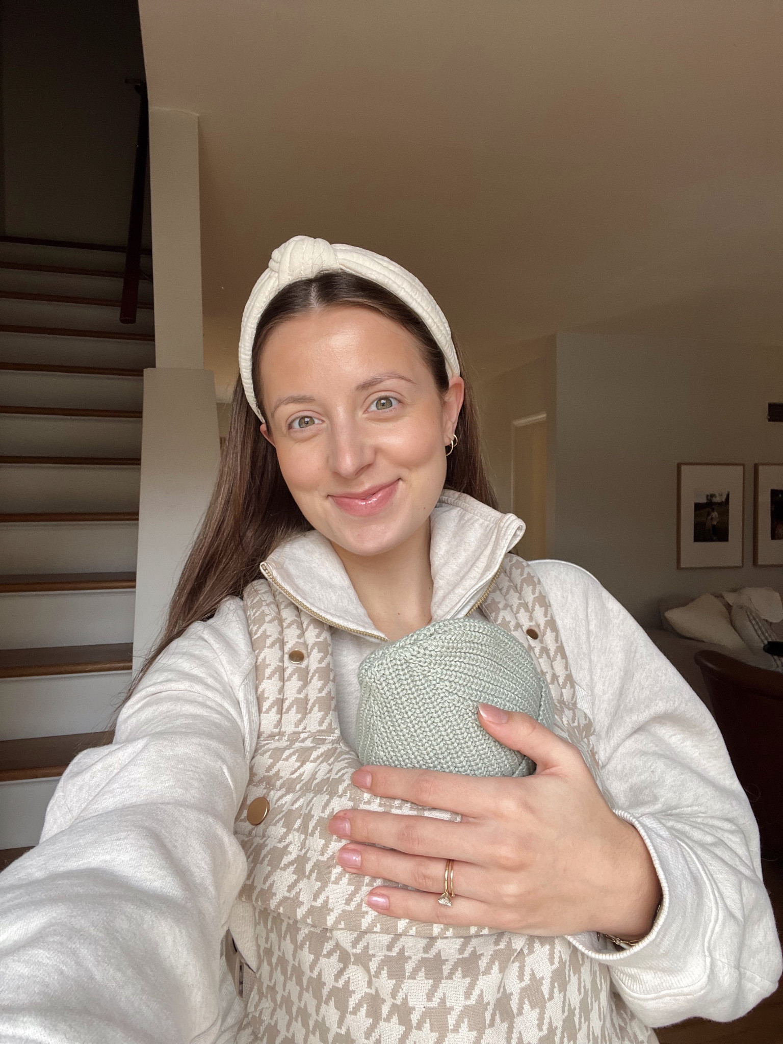 Loving this baby carrier!! 