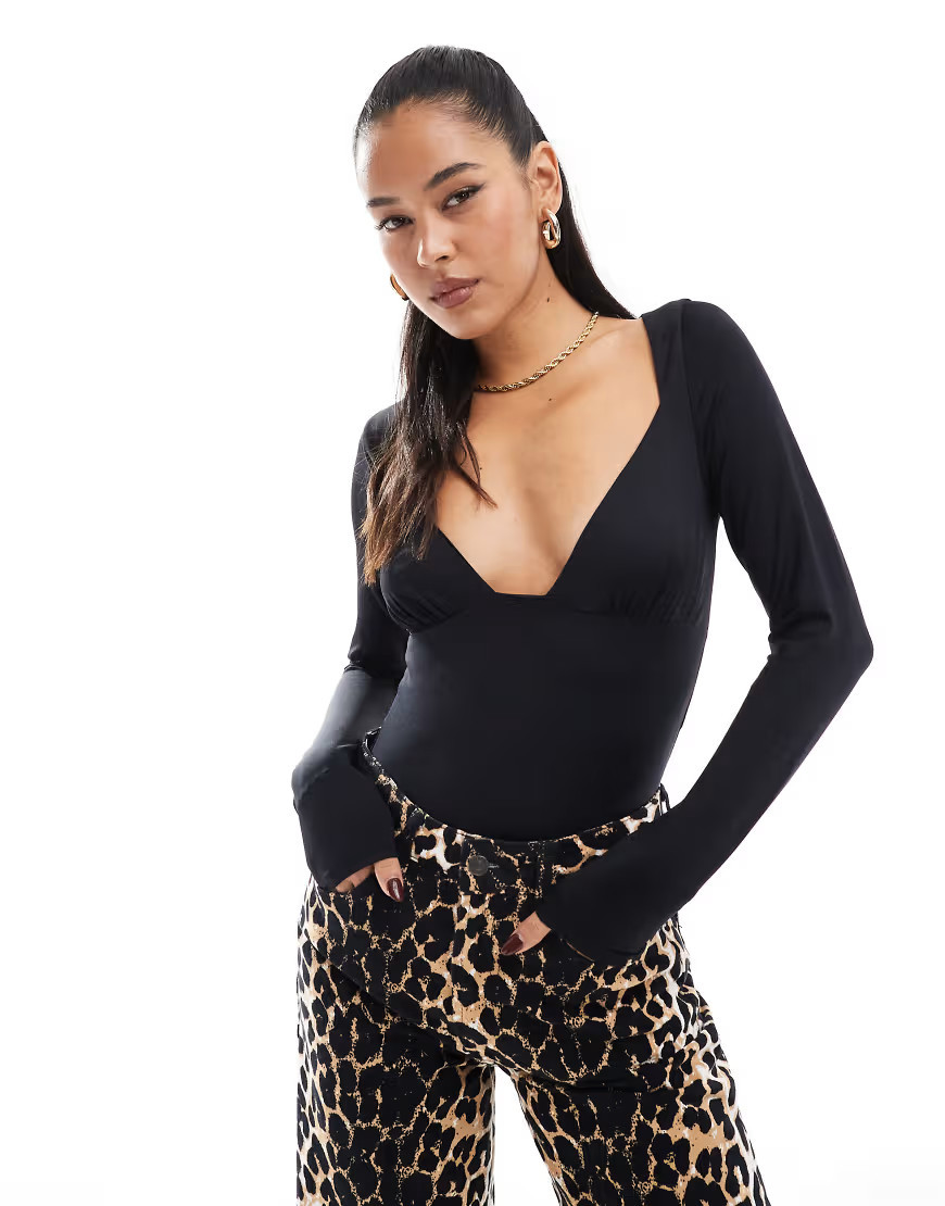 Stradivarius deep v neck long sleeve bodysuit in black | ASOS (Global)