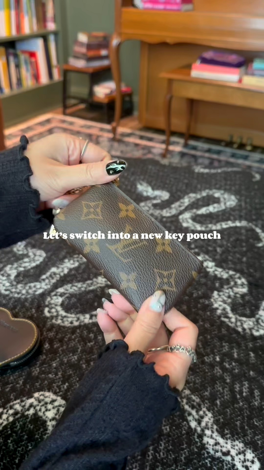My new key pouch 🖤 

#LTKStyleTip #LTKItBag
