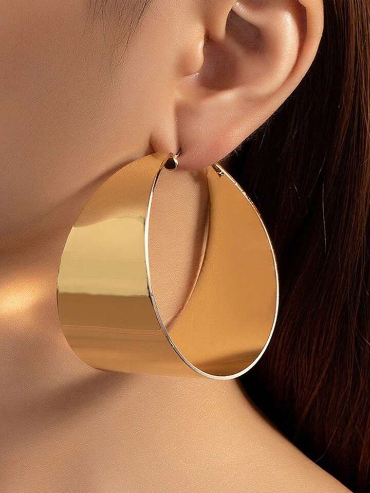 1pair Fashionable Exaggerated Shiny C Shape Large Hoop Earrings | SHEIN