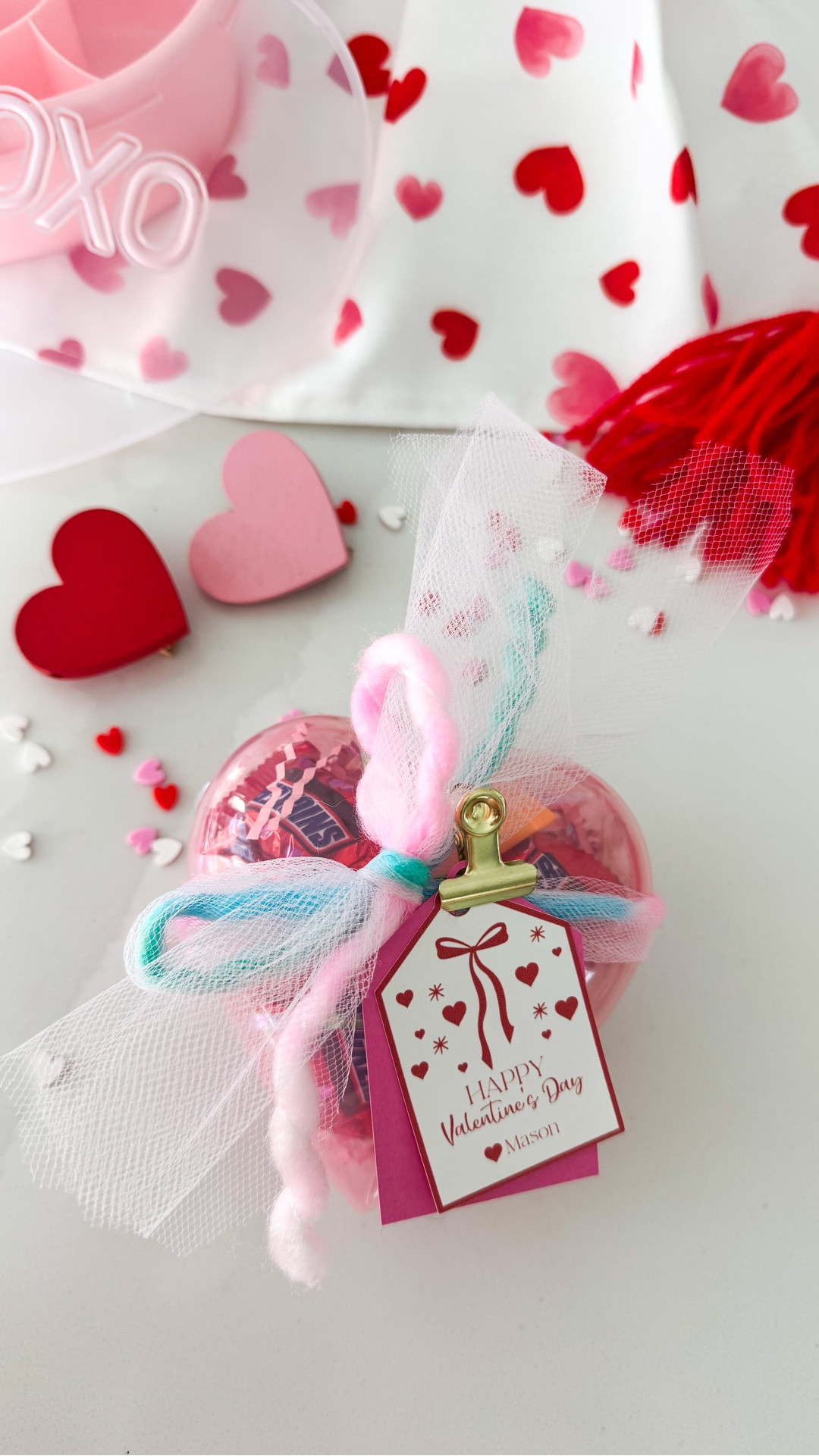 Valentine Teacher Gift Idea 💌

I always love giving a little something to teachers on Valentine’s Day! Why do the kids get to have all the fun! I found this cute heart container at the @target dollar spot but I linked some similar ones as well as everything else I used! 

#LTKValentine #LTKKids #LTKmomlife