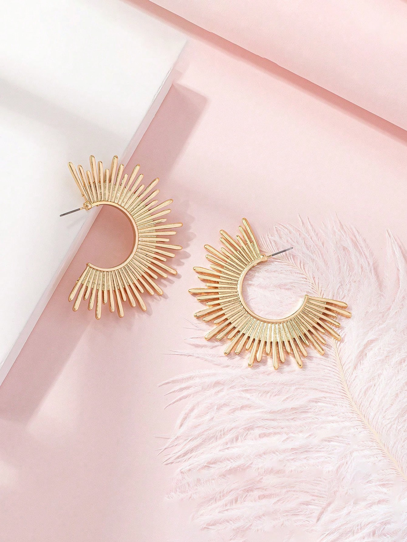 1pair Fashion Zinc Alloy Sun Design Cuff Hoop Earrings For Women For Daily Decoration | SHEIN