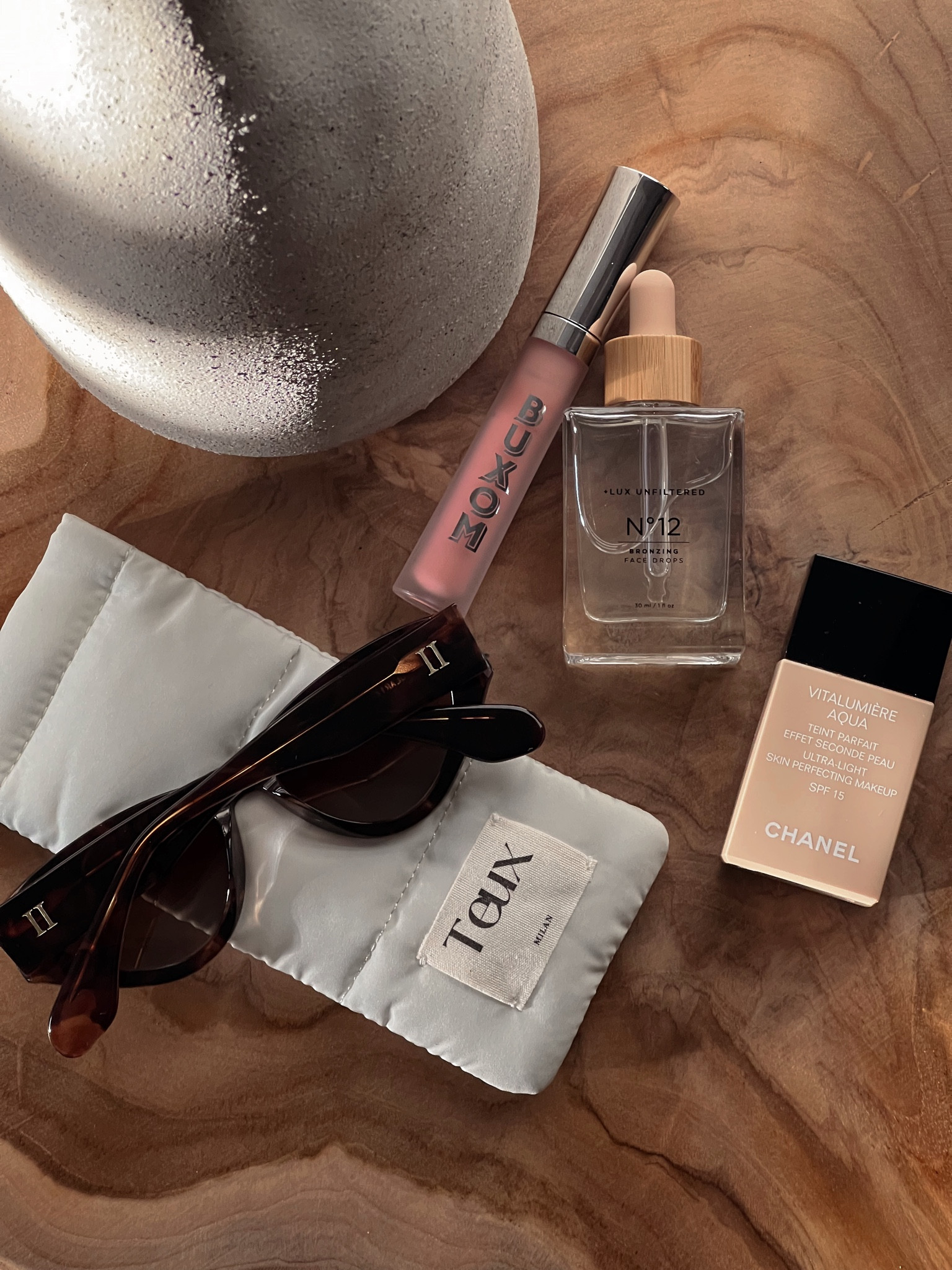 summer favorites on repeat 
@teuxofficial polarized sunglasses
and sunglasses travel pouch, style Dawn in coffee & crème, high quality sunglasses, code DRLUXY10 10% off
Chanel lightweight SPF foundation in color 30 beige 
Lux unfiltered face tanning drops 
Buxom lip plumping gloss - White Russian (there’s a reason it’s so popular!) 

Wedding guest 
Barbie skin 
Country concert essentials 
Summer skincare 
Makeup favorites 
Beauty 
European summer vacation 

#LTKbeauty #LTKtravel #LTKswim