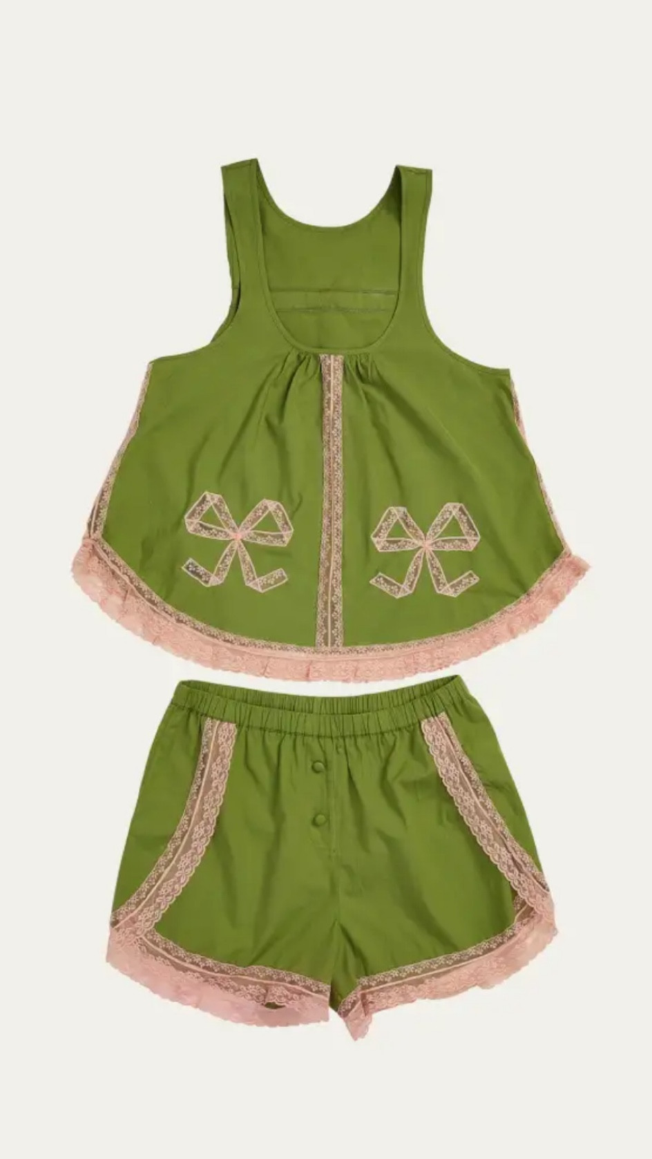 < c h i c > sleepwear fro cozy weekends in 

#LTKstyletip #LTKHoliday #LTKSeasonal