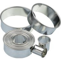 Assorted Round Plain Pastry Cutter Set | Debenhams UK