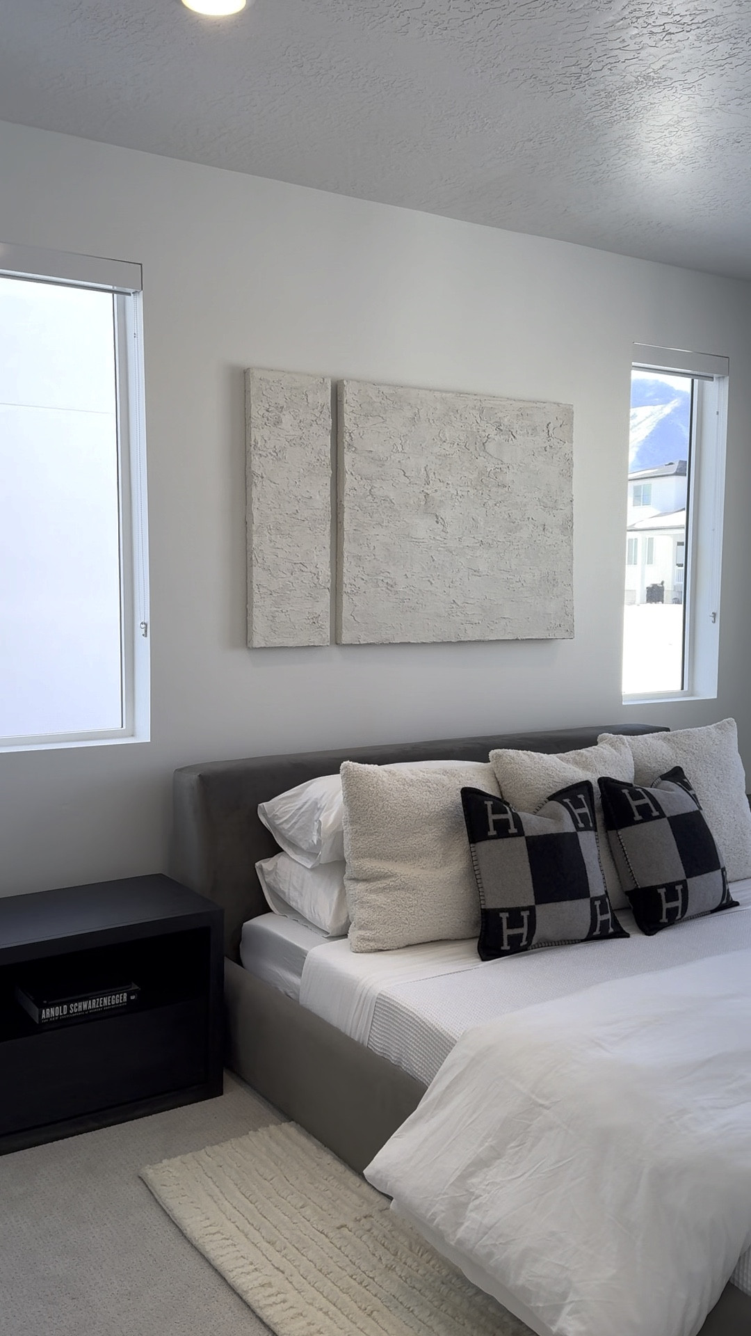 Bed: Rove Concepts Ophelia
Art: Grace and Jean Studio (Custom)