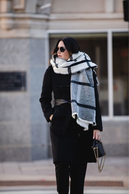 Looking for a way to add some dimension to your all black outfit. Add a window pane scarf! This one is on sale for $20!

#LTKstyletip #LTKunder50 #LTKtravel