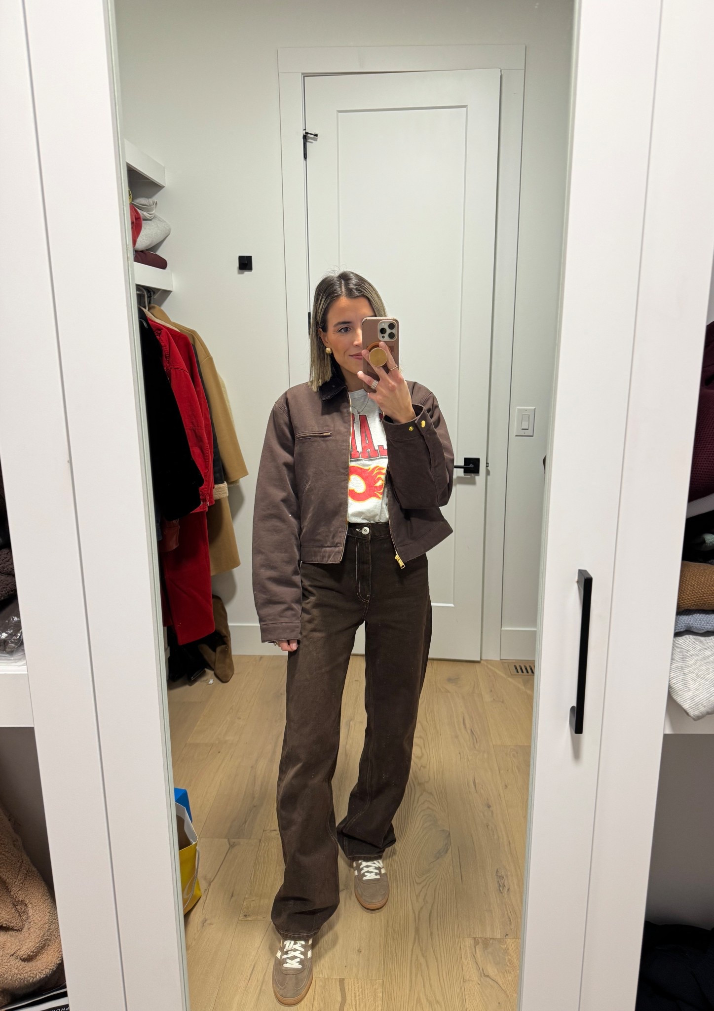 Aritzia jacket size small
Jeans run big 
NHL Game outfit, hockey game outfit 

#LTKFindsUnder50 #LTKFindsUnder100