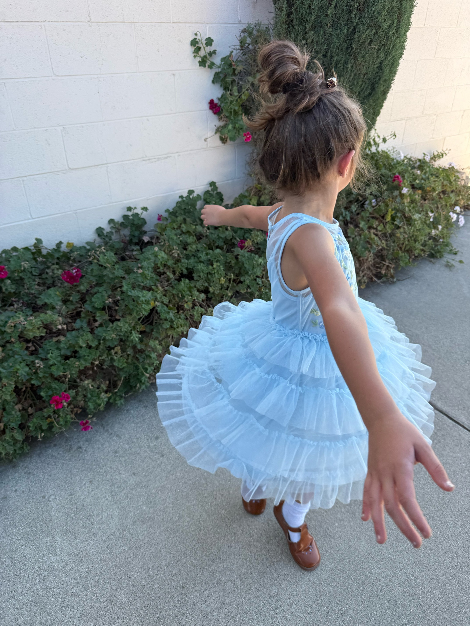 All natural eardrops to fight ear infections without using antibiotics! 