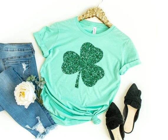 St Patricks Day Shirt - Glitter Shamrock Tee - Womens St Pattys Day Shirt - St Paddys Party Shirt... | Etsy (US)