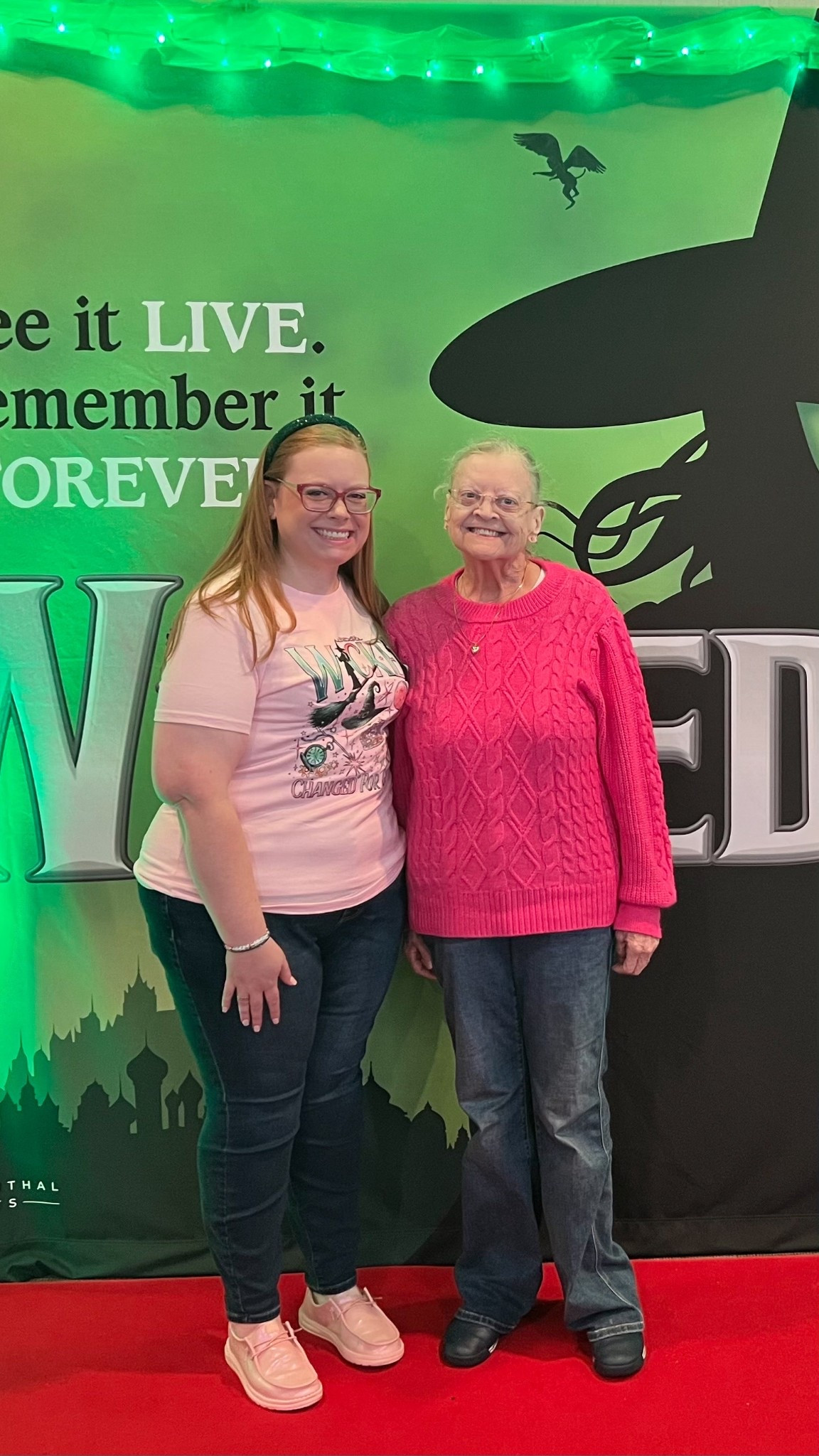 #LTKBROADWAY


#LTKSeasonal #LTKdayinmylife #LTKOver40