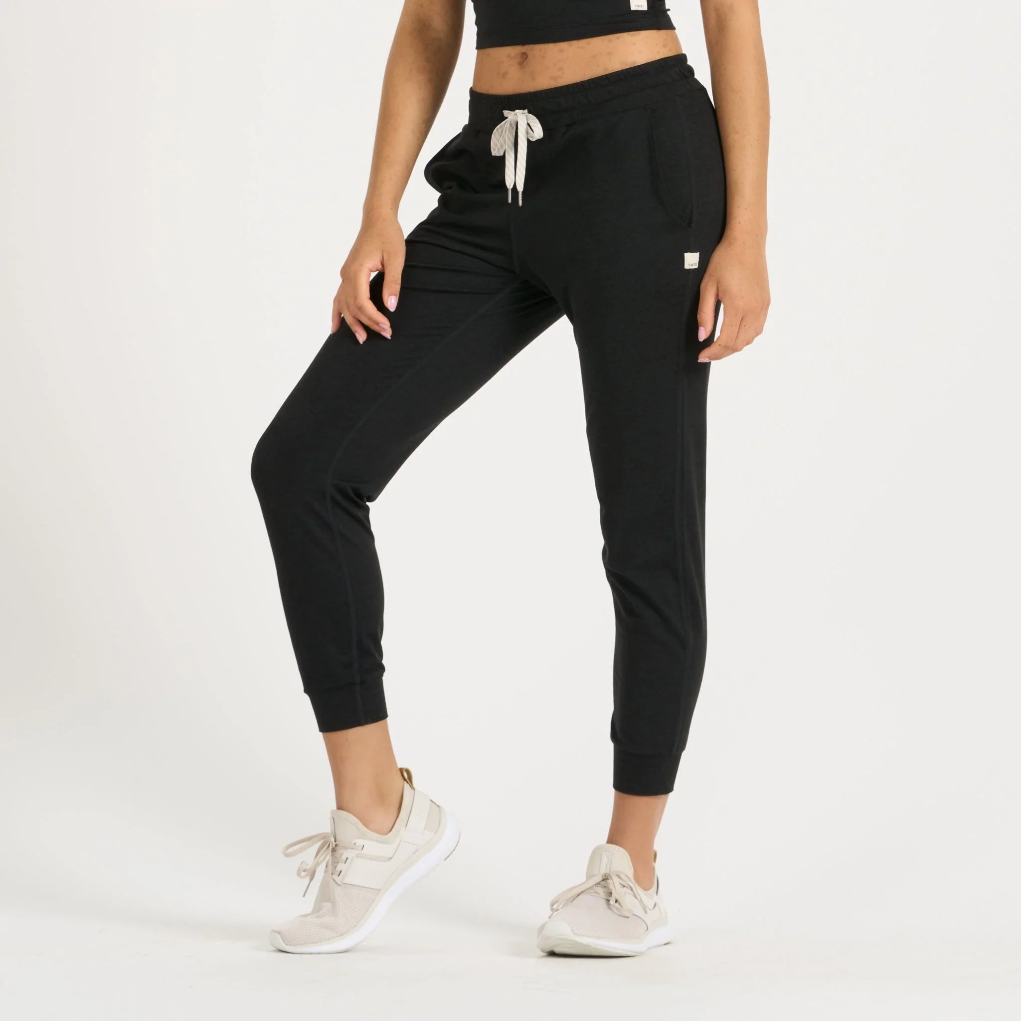 Performance Jogger | Black Heather | Vuori Clothing