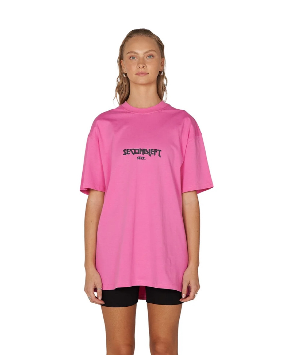 YES!!! This oversized pink tee is it!! Perfect to pair with biker shorts

#LTKfitness
