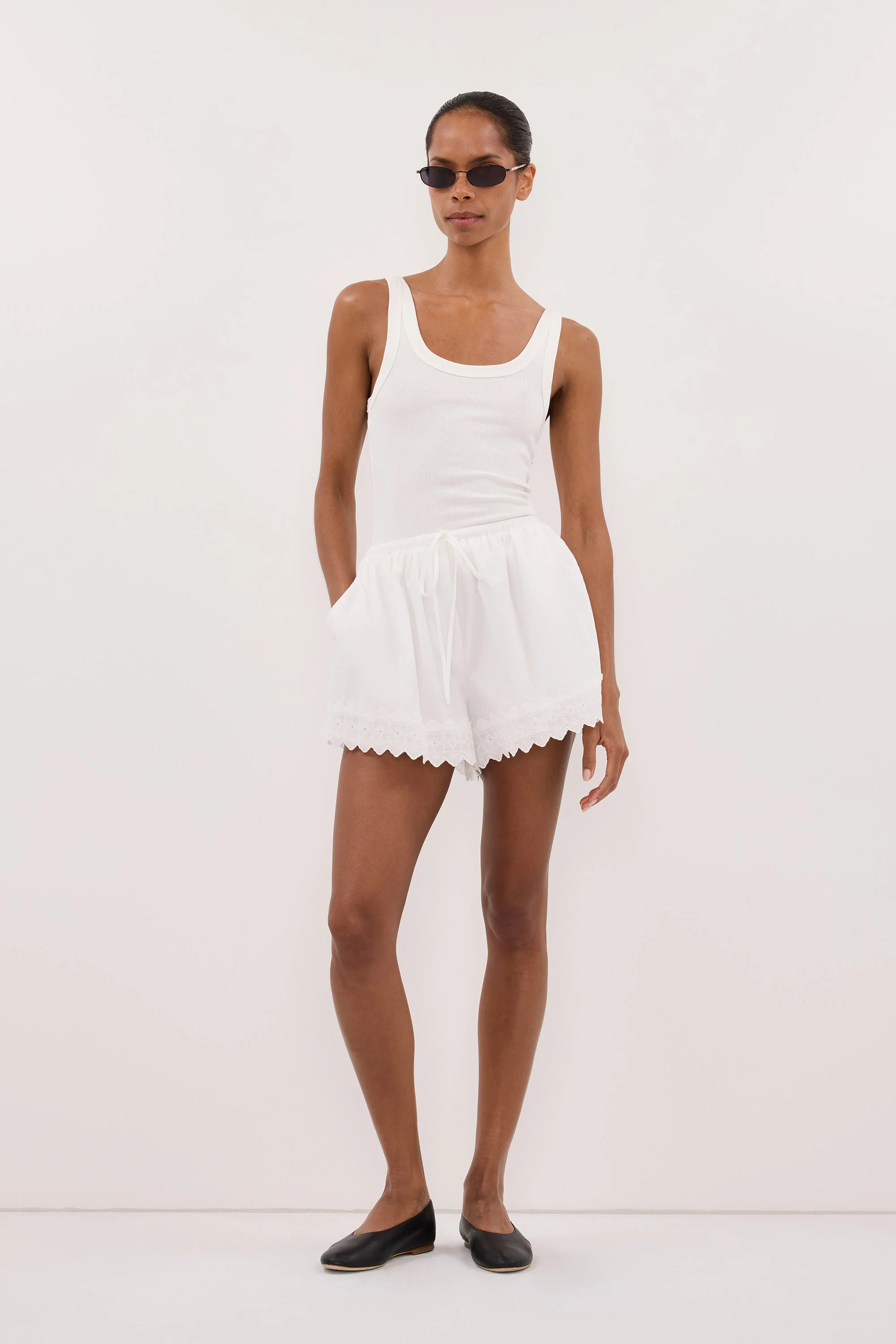 ANNABEL WHITE SHORTS | DISSH