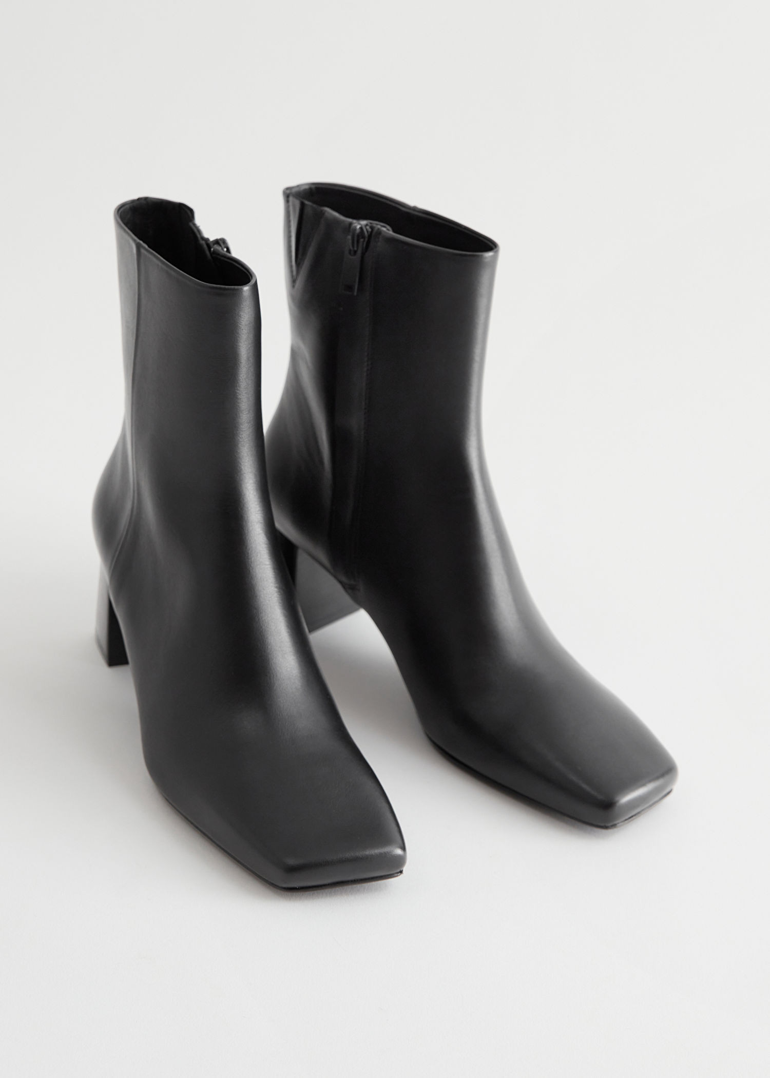 Bottines en cuir à bout carré | & Other Stories (DE + FR)