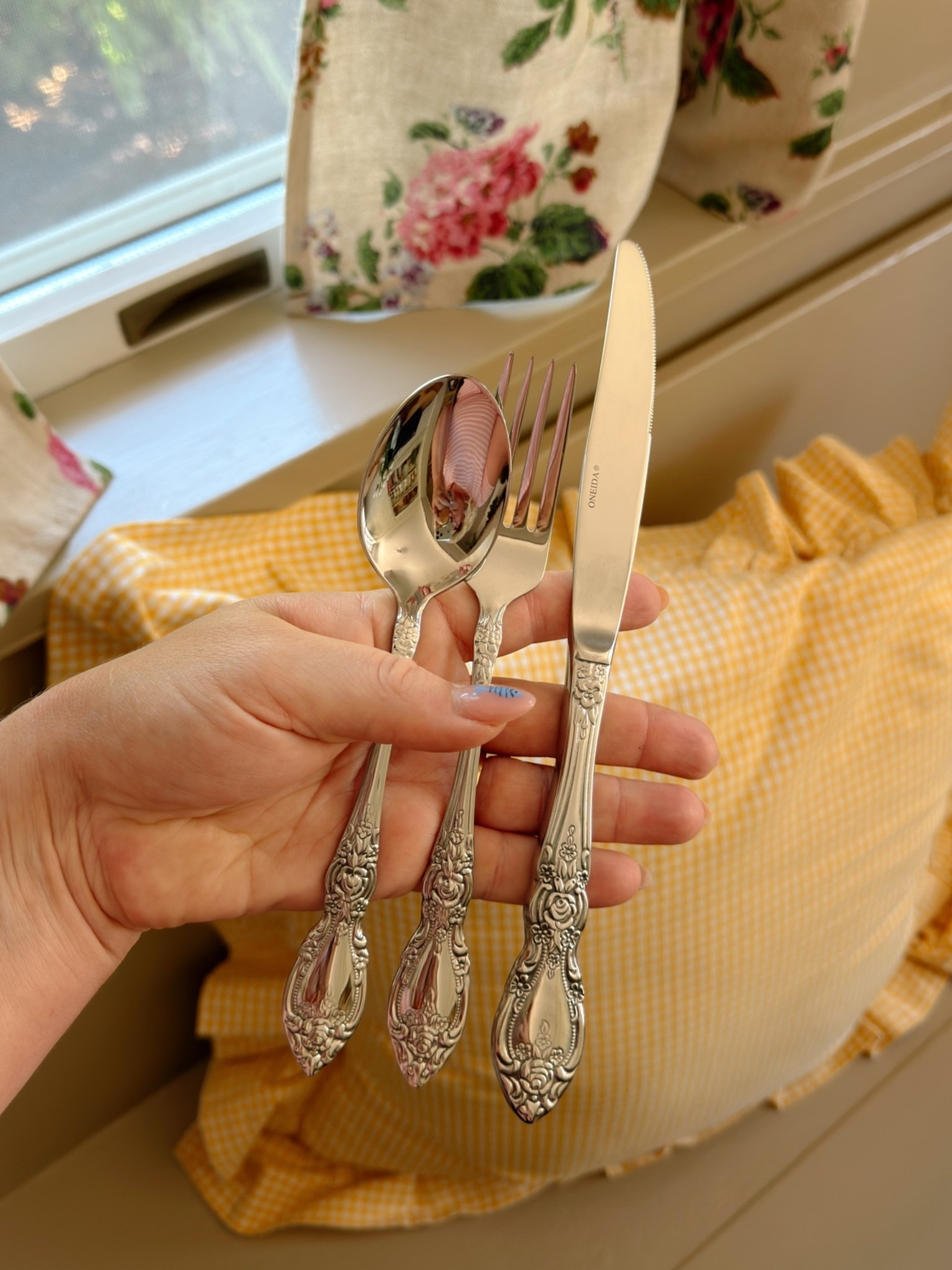 Upgraded our silverware to this gorg vintage look set! Only $130 for setting of 8 AND dishwasher safe #walmart #kitchen #oneida