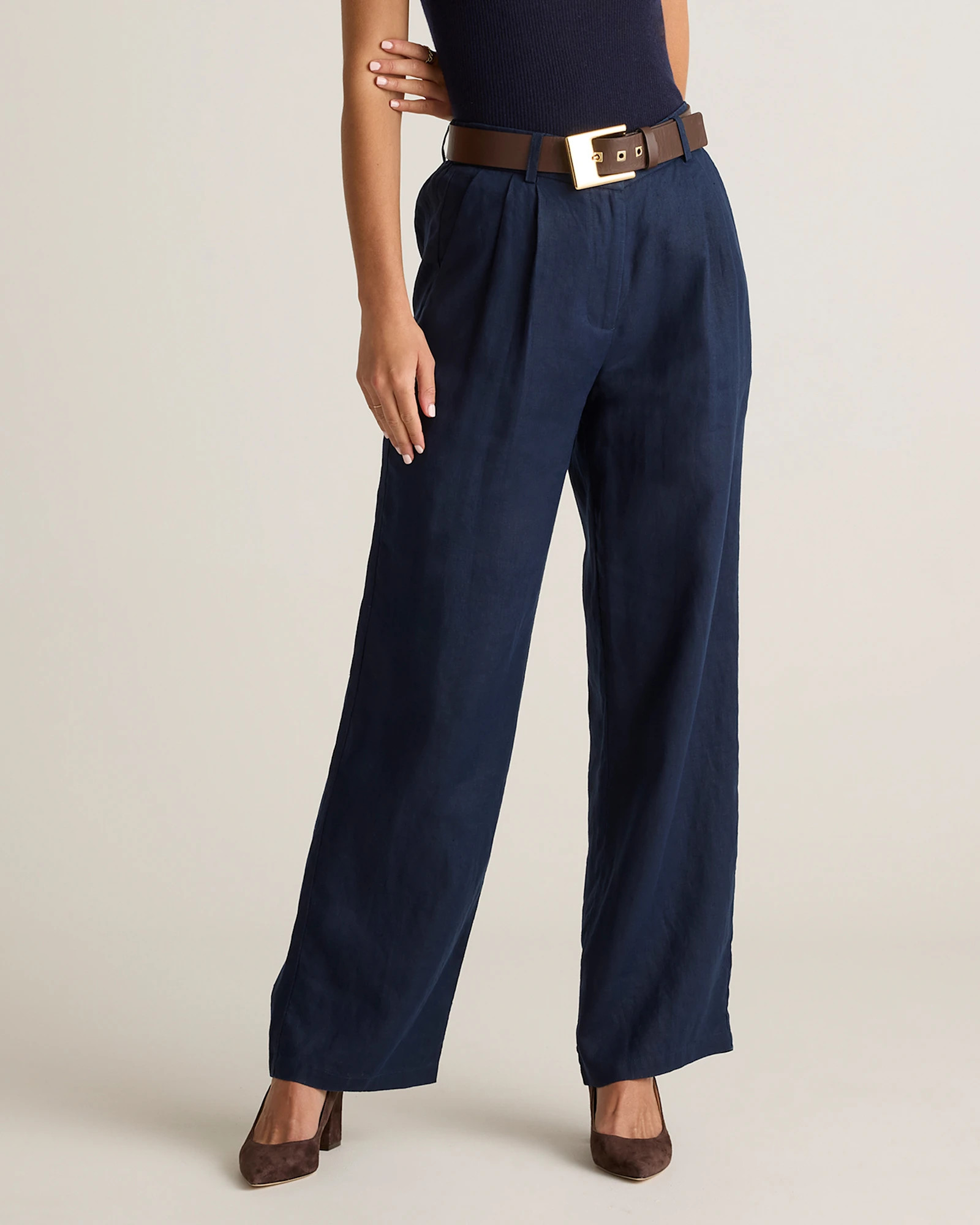 Quince | Women's 100% European Linen Pleated Trouser in Deep Navy, Size 10 | Quince