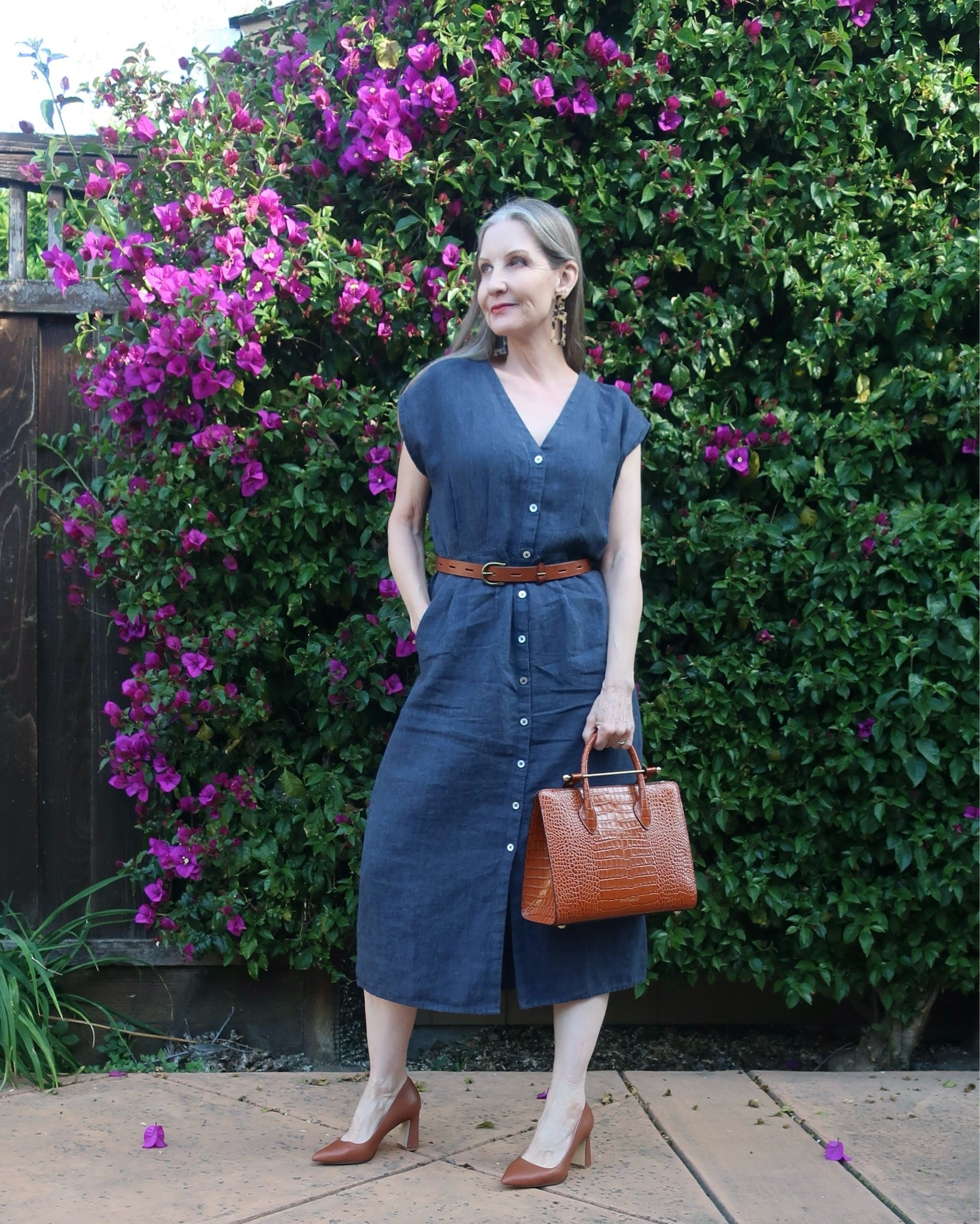Linen midi dress for a cool but polished look. #linendress #leatherheels #comfortableheels #statementbag

#LTKootd #LTKSeasonal #LTKOver40