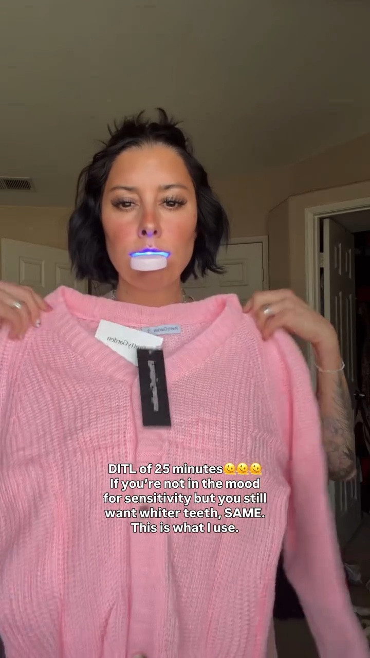 I love a glow-up that works while I’m living real life. This whitening system gives noticeable results without sensitivity, which is why I actually stick with it.

Right now the VDay Compact Pro kit from @banana.white is 50% off. Use code TAWNYP🫶🏼

The promo only runs 2/9–2/10, so if you’ve been waiting… this is your sign.  Comment WHITE and I’ll send that link!

Low effort. No regret. Very white teeth. 🤍