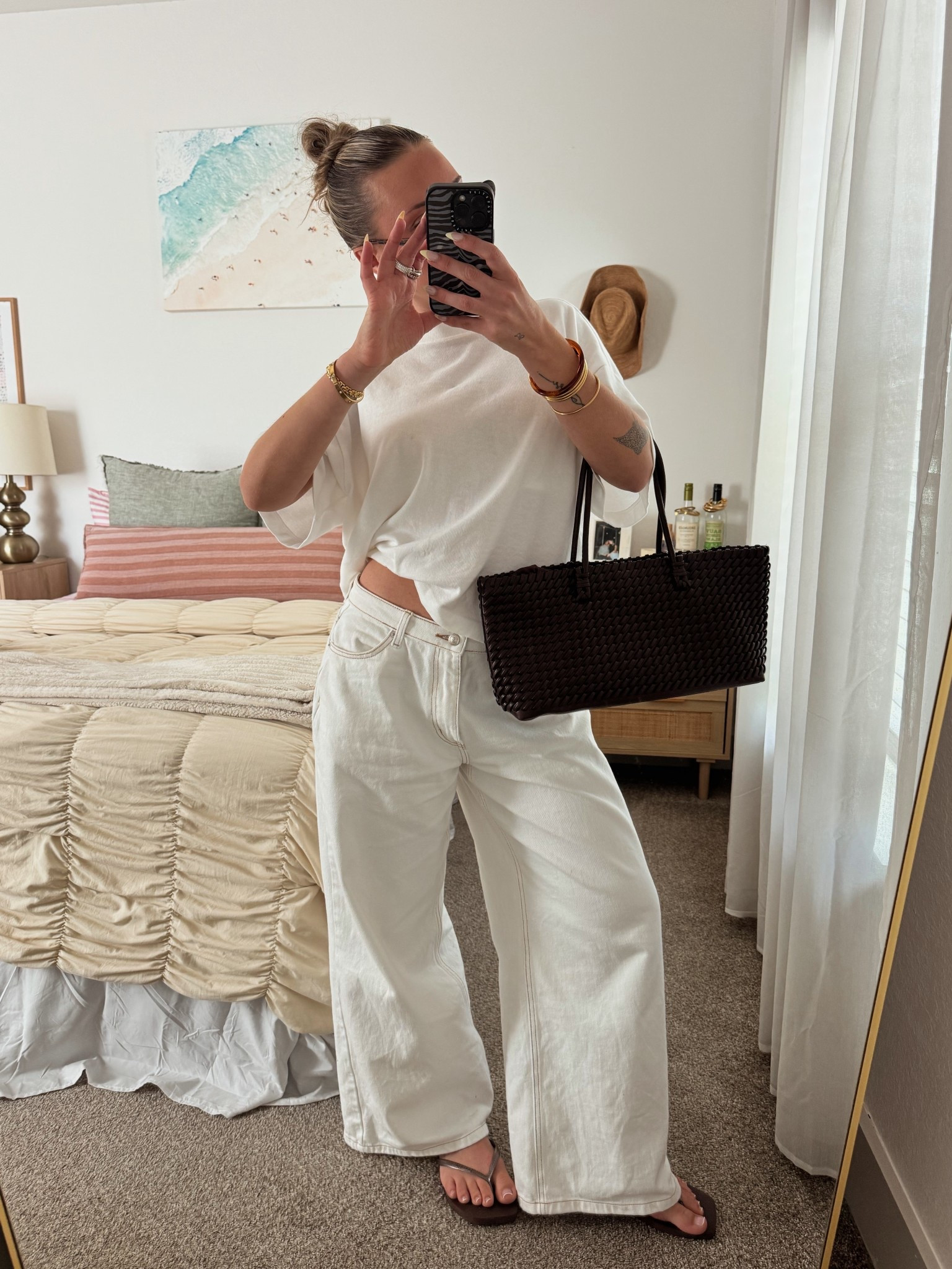 ootd w the perfect white tee ✨🤏🏻

#LTKootd #LTKSeasonal #LTKgrwm