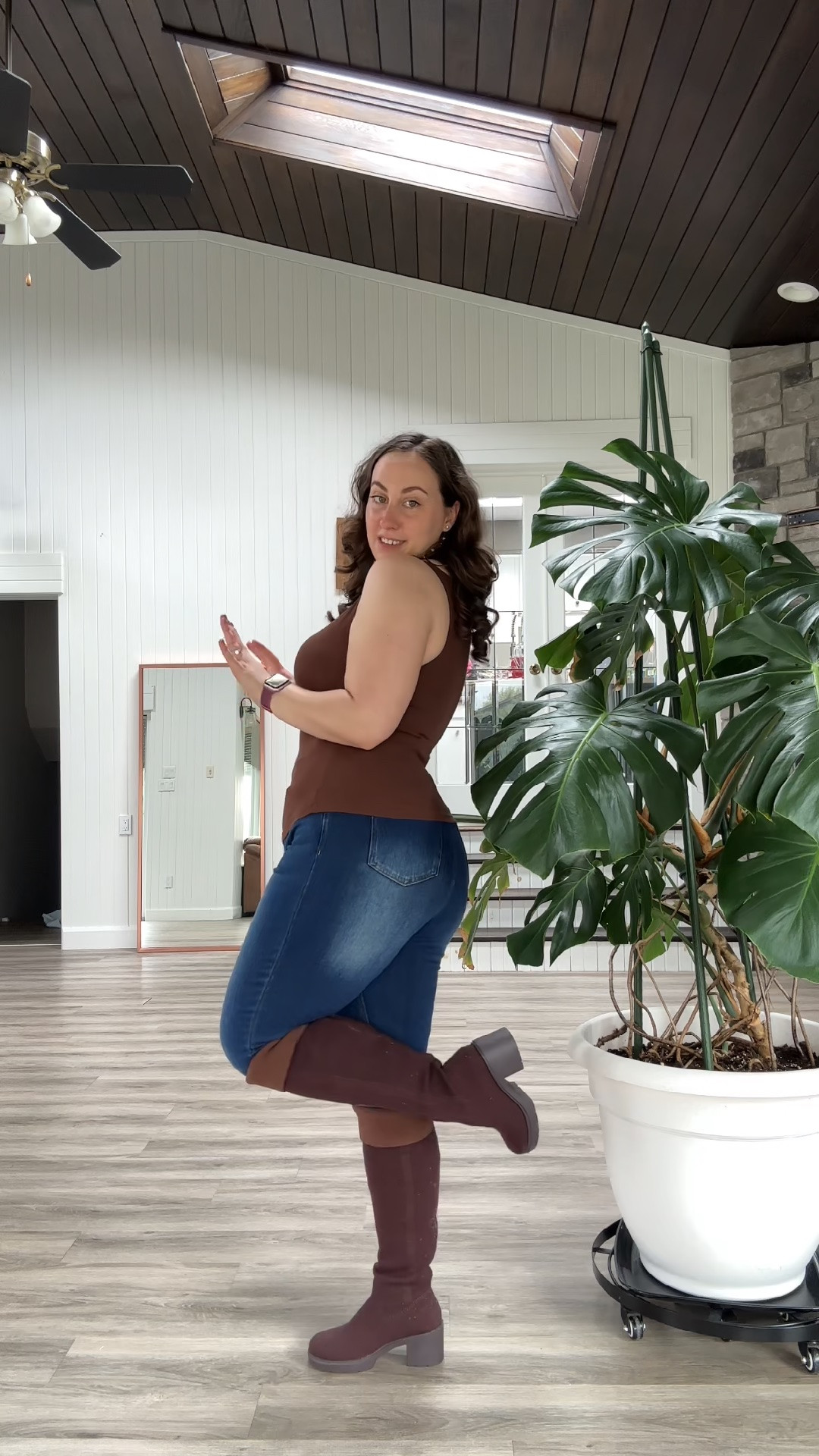 I wore exclusively ultra high rise skinny jeans for so many years until I sized out of most of mine and replaced them with wider styles…but I still think they are so cute! These are the Halara flex skinnies that have built in stretch - they fit and look just like my old jeggings 🥲 how do you like skinny jeans in 2026? Are they coming back?!

#LTKcanada #LTKjeans #LTKpetite
