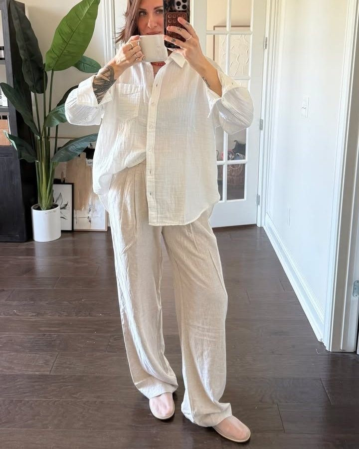Cannot recommend these linen trousers ENOUGH.

It’s a Nancy Meyers/Diane Keaton/east coast summer world and I’m just living in it. These linen trousers are 1000000% better than I thought they’d be. I will be wearing with matching button ups and t-shirts and bathing suits all the rest of my days. Wearing an 8 tall. 
