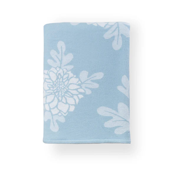 Coastal Throw Blanket, Dahlia Floral with Piping, Baby Blue, 52"x65" | Hofdeco