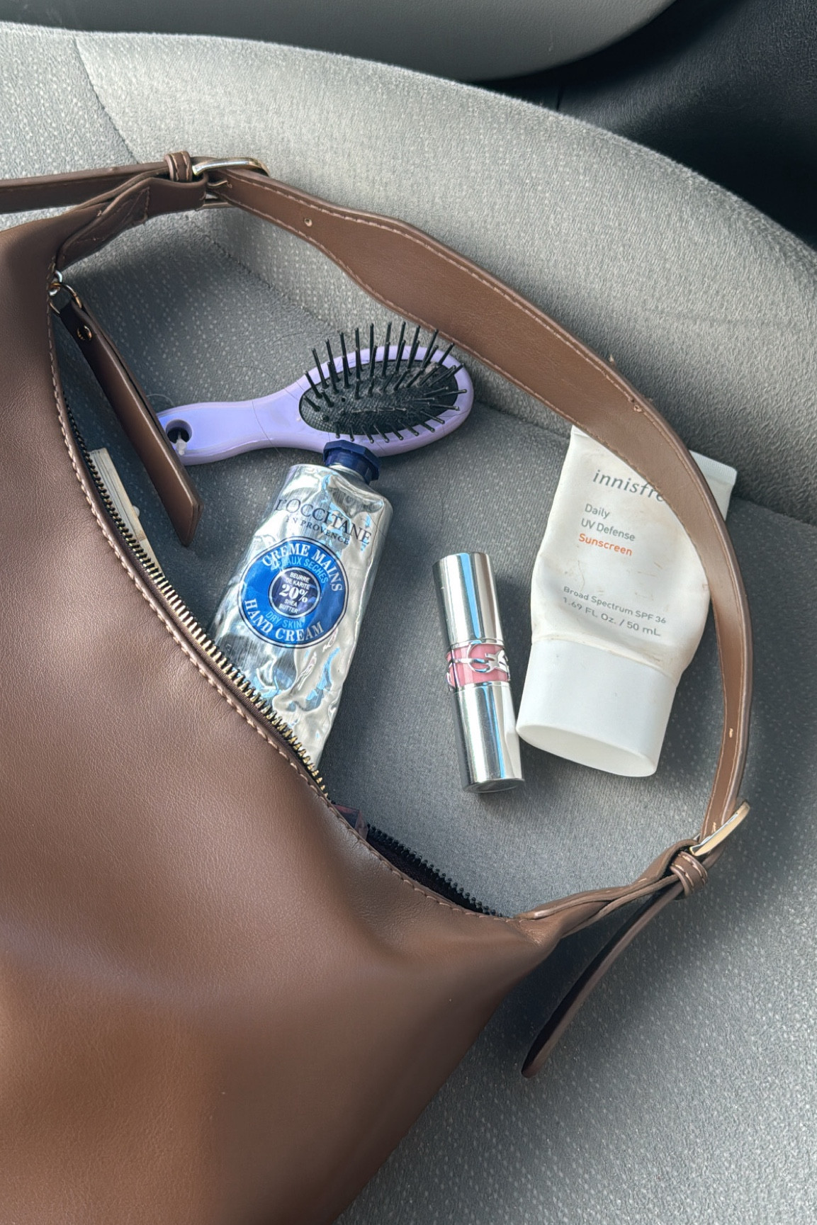 What’s in my bag

#LTKBeauty #LTKFindsUnder100 #LTKOver40