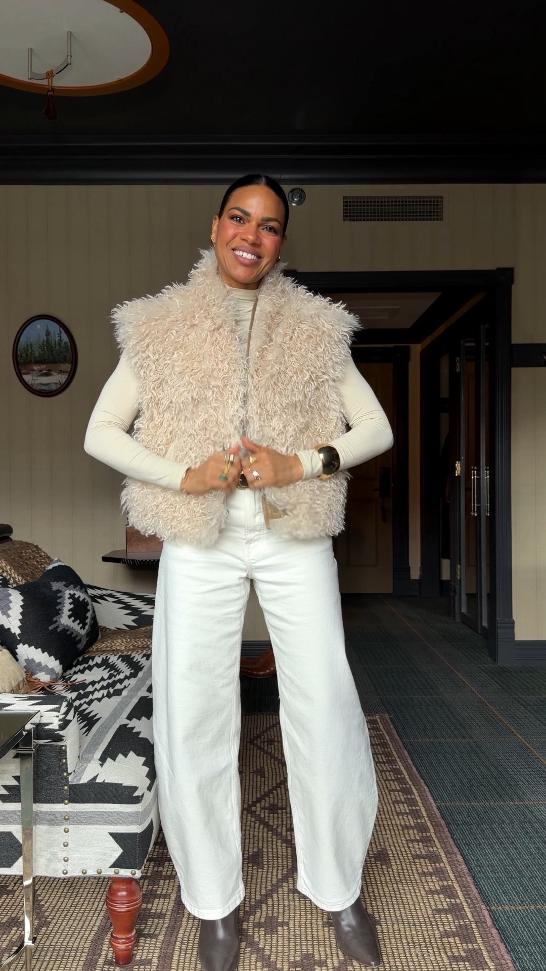 My look for Aspen for the LTK Summit! Barrel jeans with no gap, tts, I’m 5’4 wearing the longer length, Amazon bodysuit tucked, not snapped, sized down in the belt! 






#LTKootd #LTKgrwm #LTKOver40