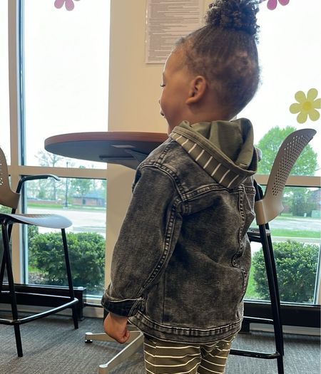 Toddler gray denim jacket 

#toddlerboy #boystyle #boyoutfit #summerboyoutfit #toddlerfashion 

#LTKfamily #LTKkids #LTKbaby