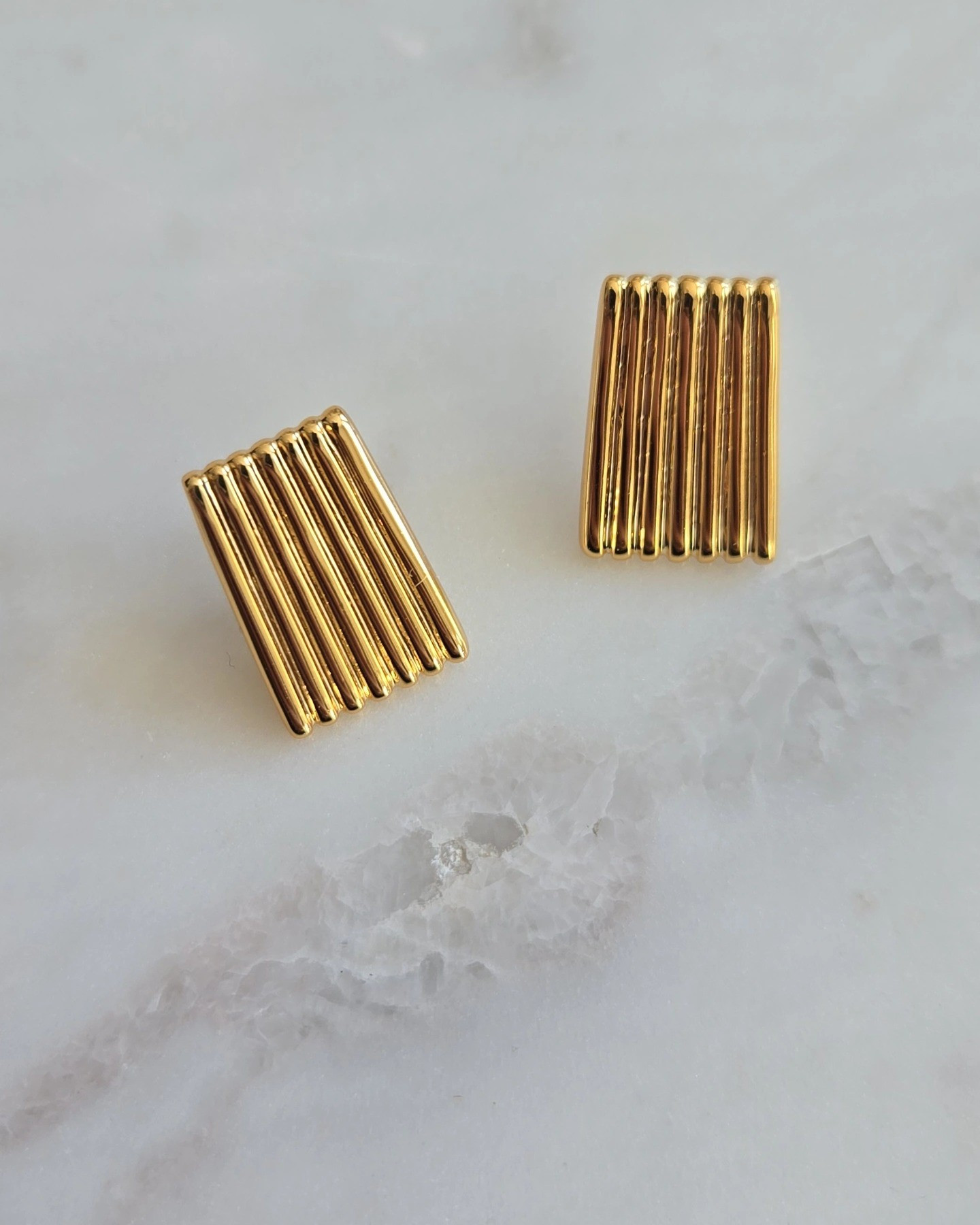 I love these gold earrings so much. They remind me of another brand but for a lot less money. Trendy, jewelry, affordable, sale.

#LTKFindsUnder50 #LTKHoliday #LTKSaleAlert