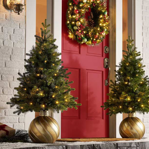 Member's Mark 4' Pre-Lit Topiary with Ornament Base | Sam's Club