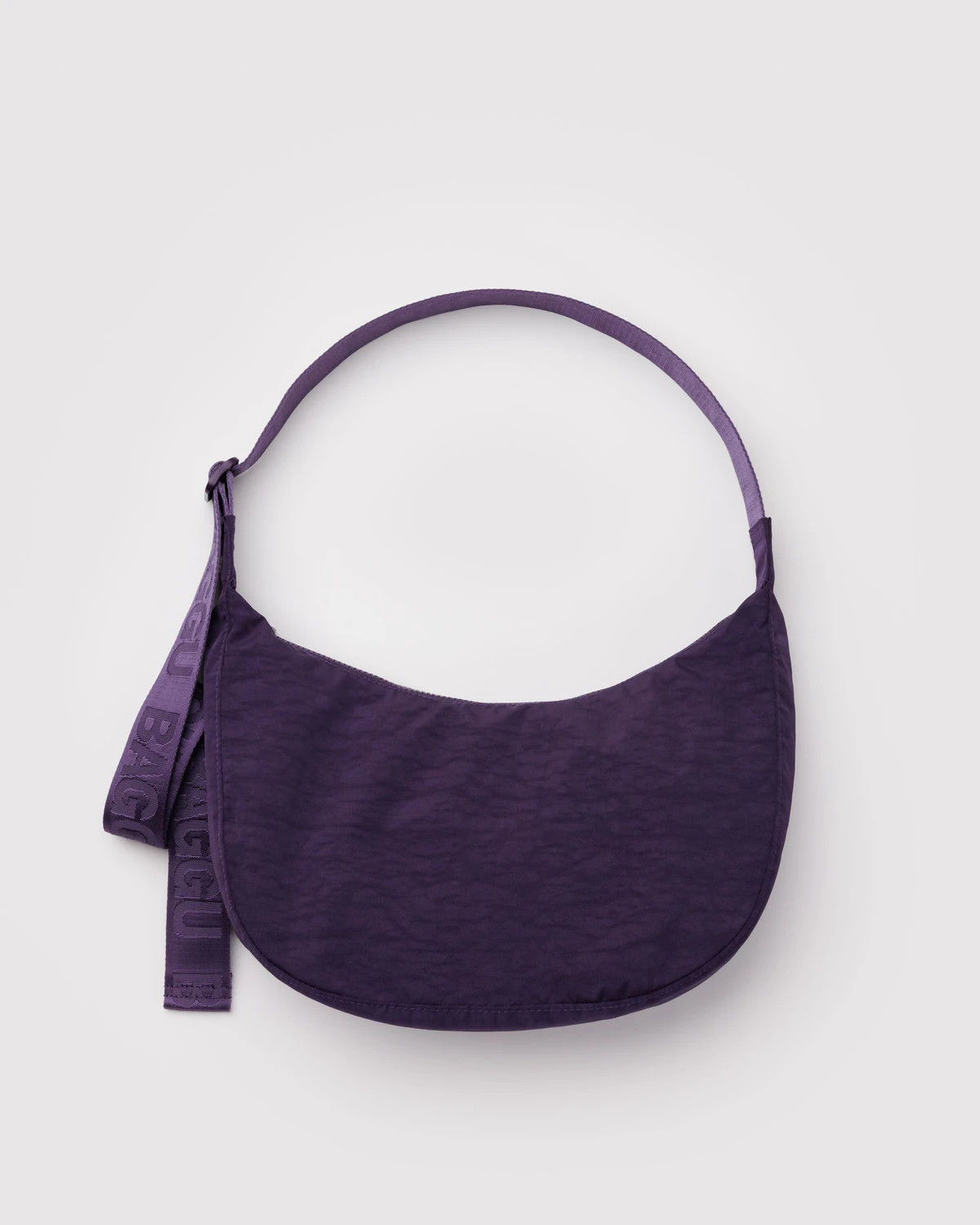 Medium Nylon Crescent Bag | BAGGU