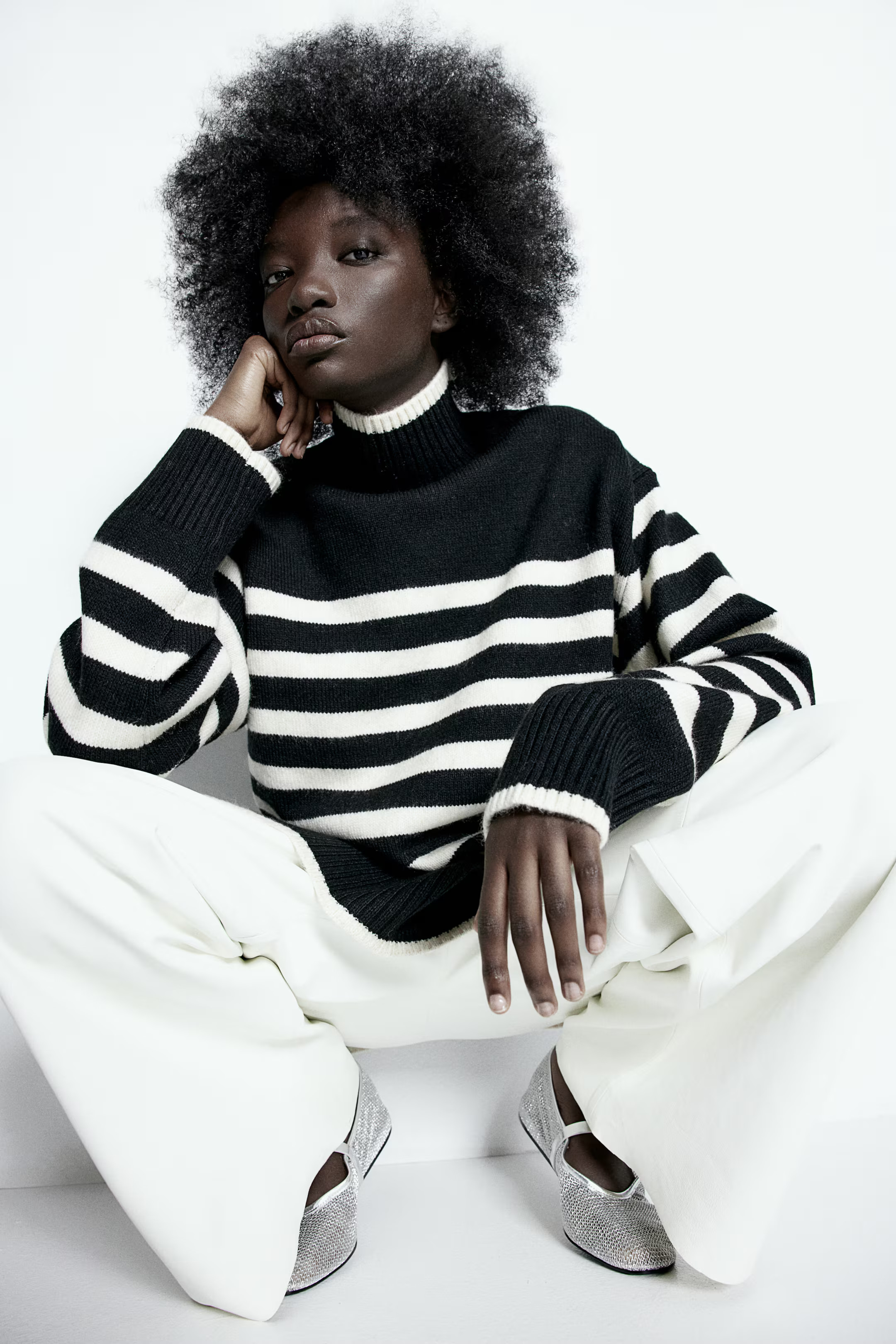Oversized Turtleneck Sweater - Black/cream striped - Ladies | H&M US | H&M (US + CA)