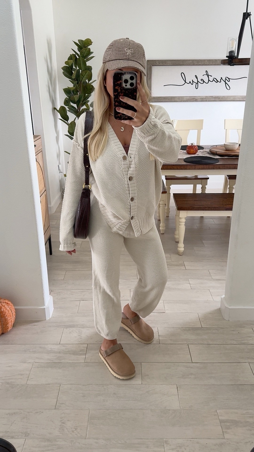 Amazon outfit on sale
Matching set small
Ugg clogs tts

#LTKFindsUnder100 #LTKSaleAlert #LTKShoeCrush