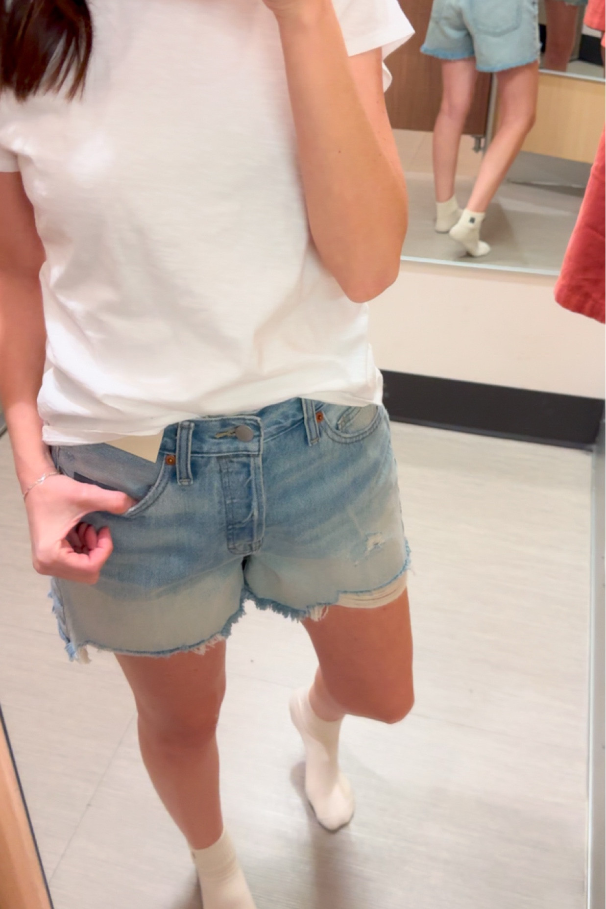 Distressed denim baggy jean shorts at Target!! 🎯 



#LTKOver40 #LTKStyleTip #LTKTravel