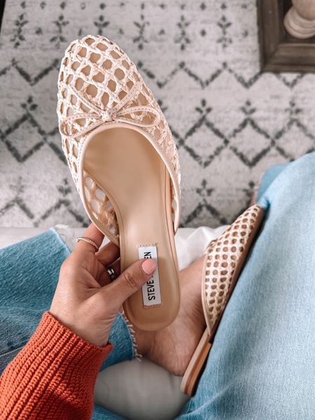 I just opened these shoes from the mail and IM OBSESSED! Try on coming soon. So comfy. Tts and perfect for spring 👌🏼

#LTKshoecrush #LTKfindsunder100 #LTKSeasonal
