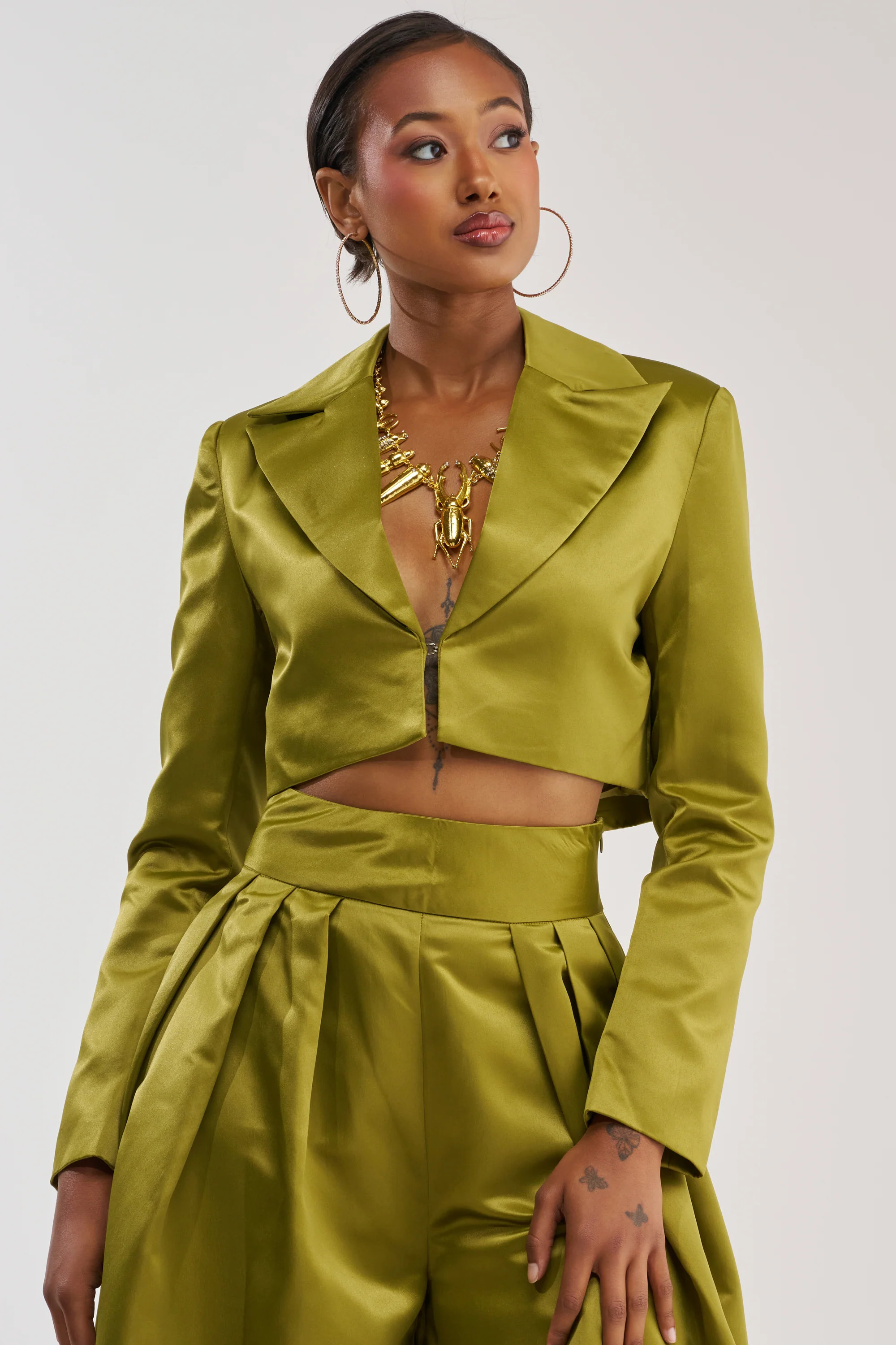 AKIRA Lila Satin Blazer In Chartreuse | Size Medium | AKIRA