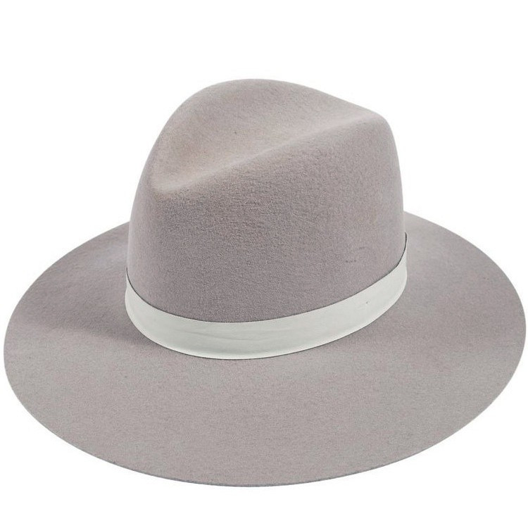 Janessa Leone Henningsen Hat in Silver | goop