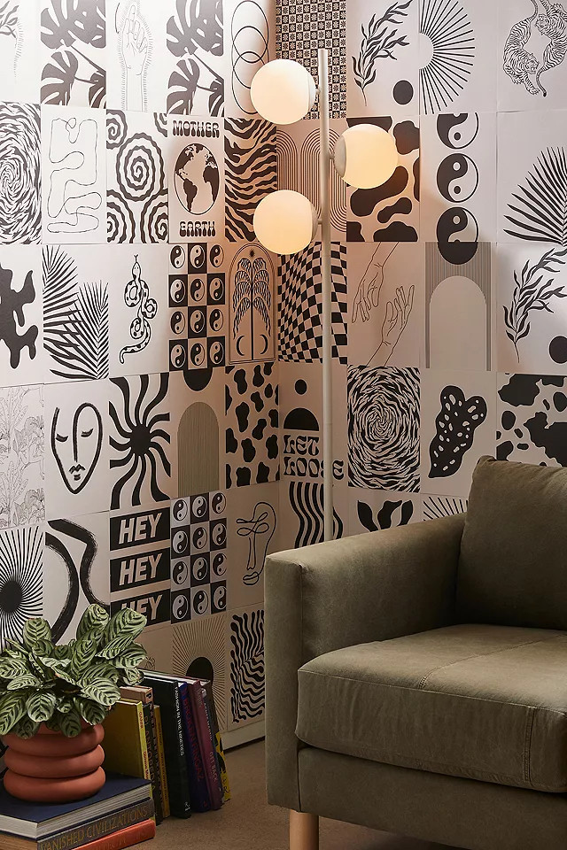 Black & White Poster Wall Collage Kit | Urban Outfitters (EU)