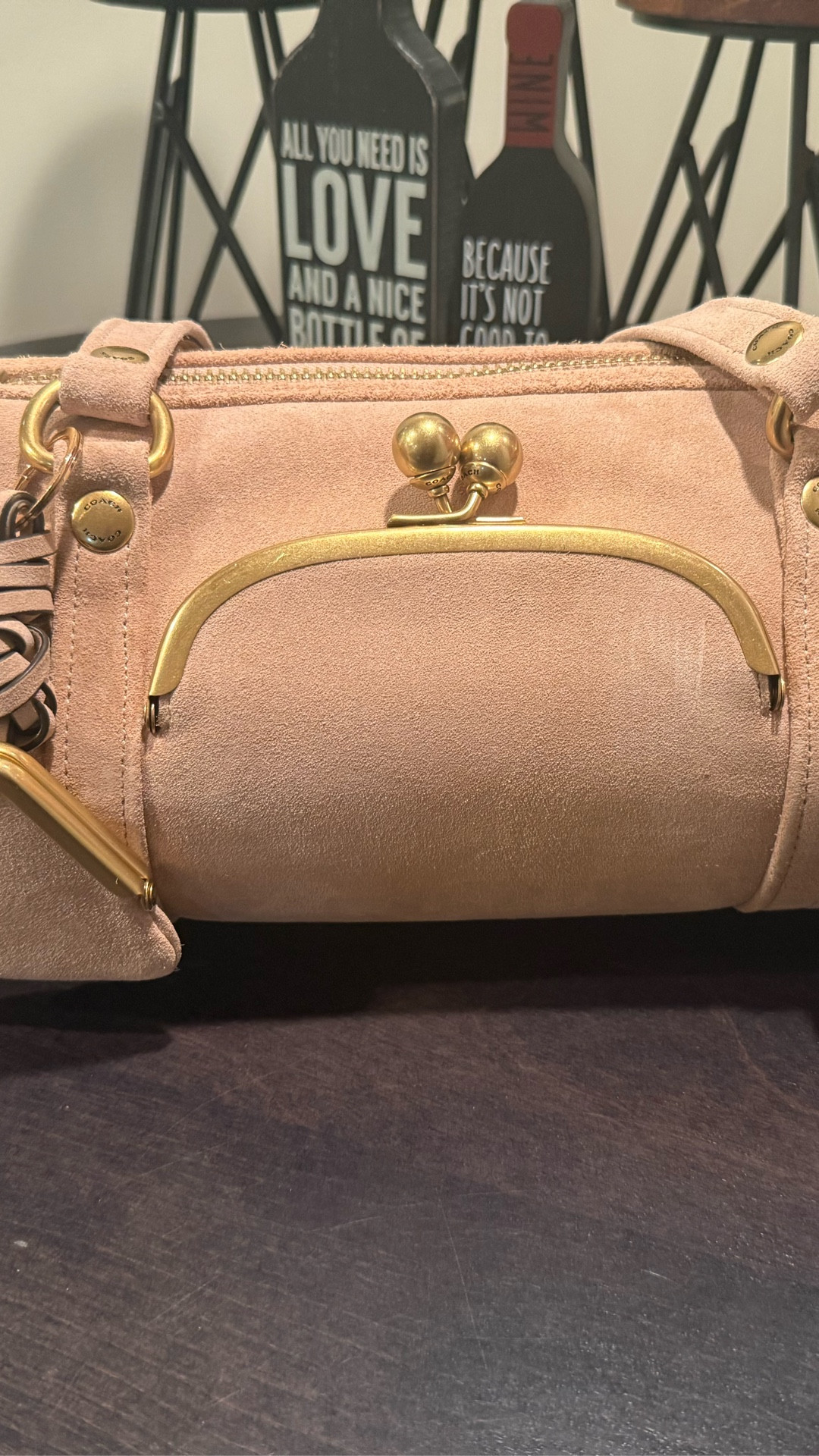 Unbox my Coach Barrel Bag with me!

#LTKSaleAlert #LTKootd #LTKgrwm