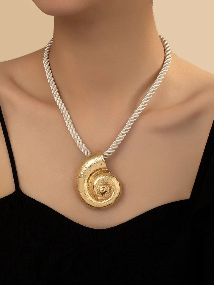 1pc Fashionable And Personalized Seashell Pendant Necklace With European And American Style | SHEIN