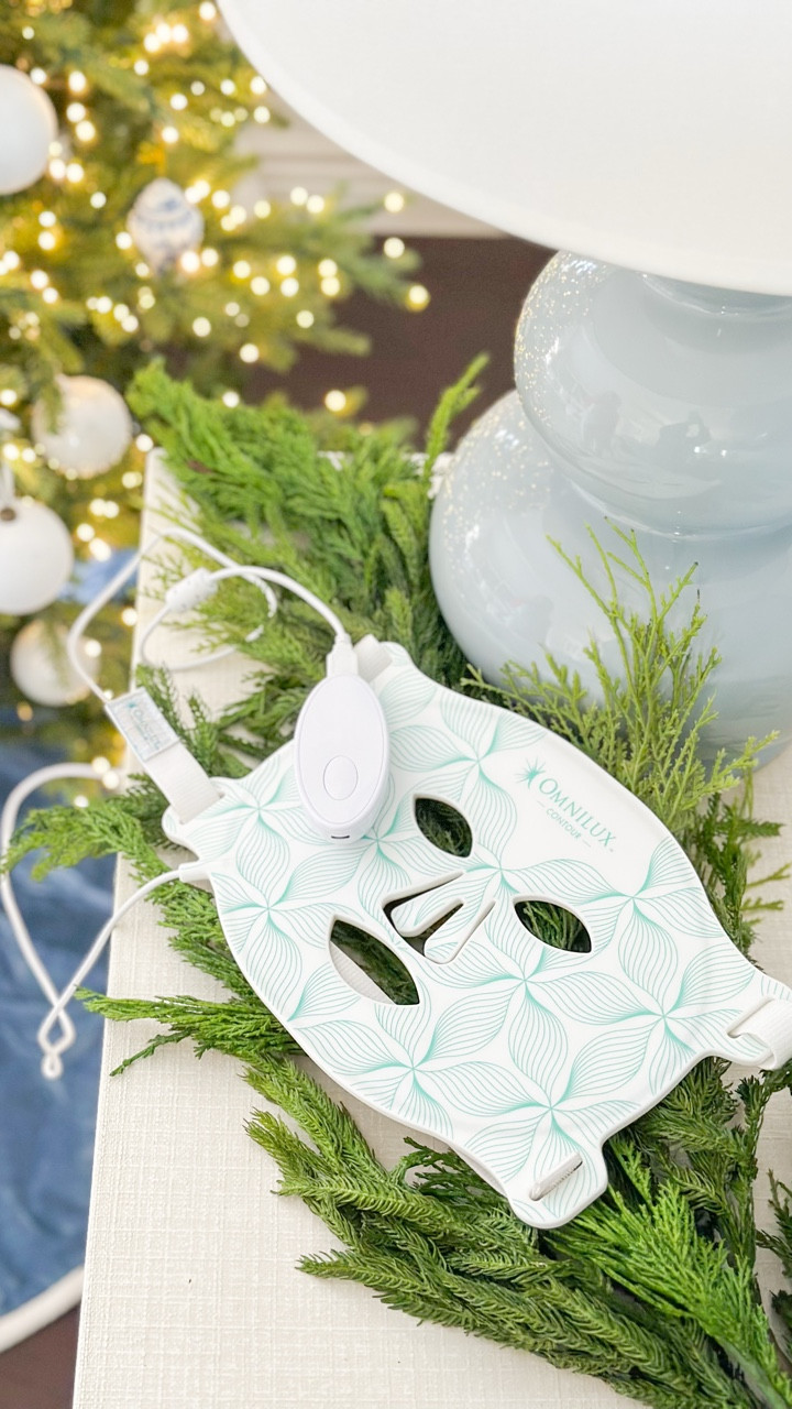 Dear Santa, I’ve been good… my skin’s been even better ✨ Comment MASK for details! #omniluxparter #ad