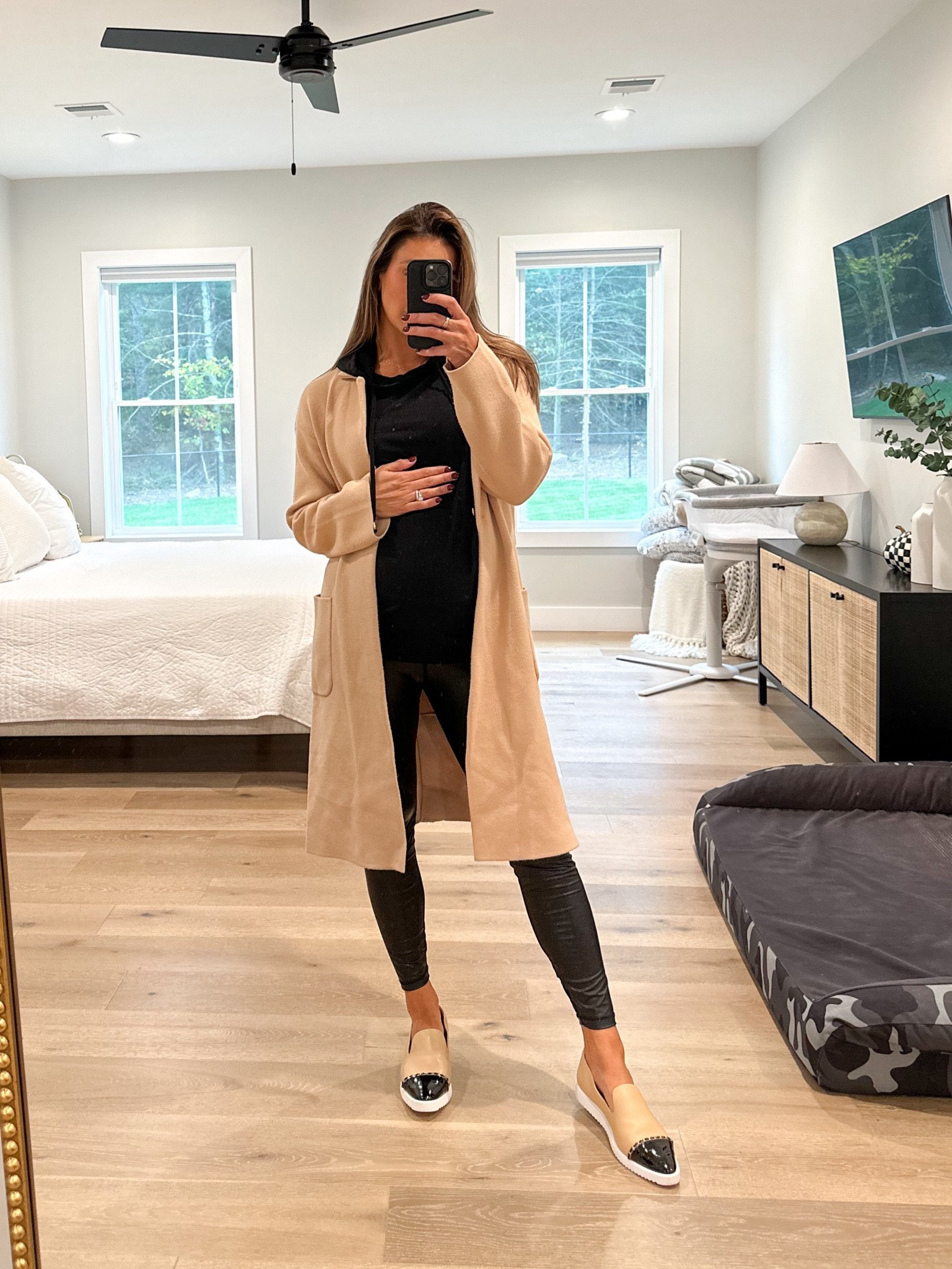 35 weeks pregnant 🤎

•bump style, maternity fashion, pregnancy wardrobe, Nordstrom, Amazon finds, leather leggings, sweater coat, Gap

#LTKBump