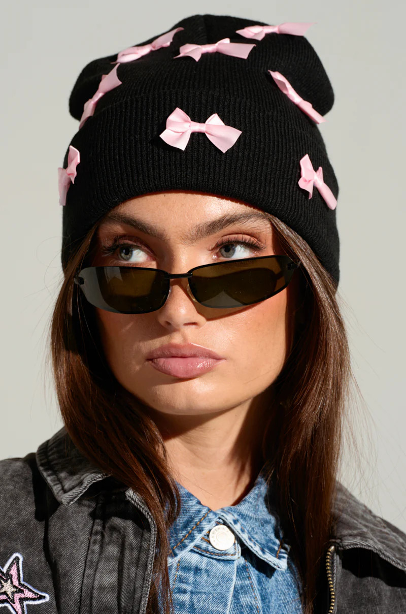 BOW PLEASE BEANIE | AKIRA