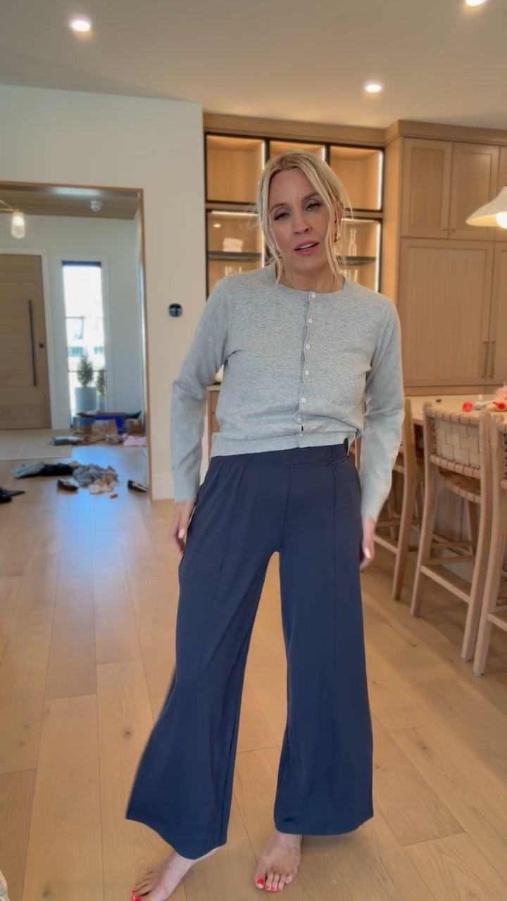 This wide leg fit of these comfy trouser pants is next level! They are only $24 right now! This top is also on sale! 

#LTKdayinmylife #LTKgrwm #LTKootd
