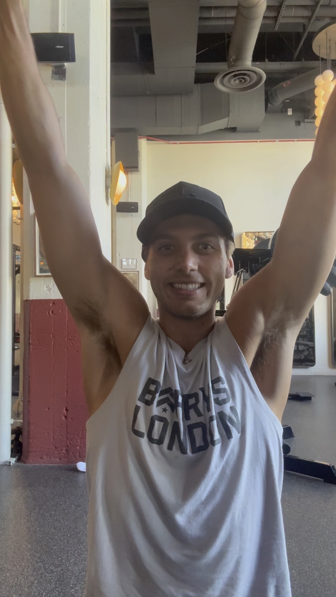 fitness influencers be like 

#LTKMens #LTKStyleTip #LTKFitness